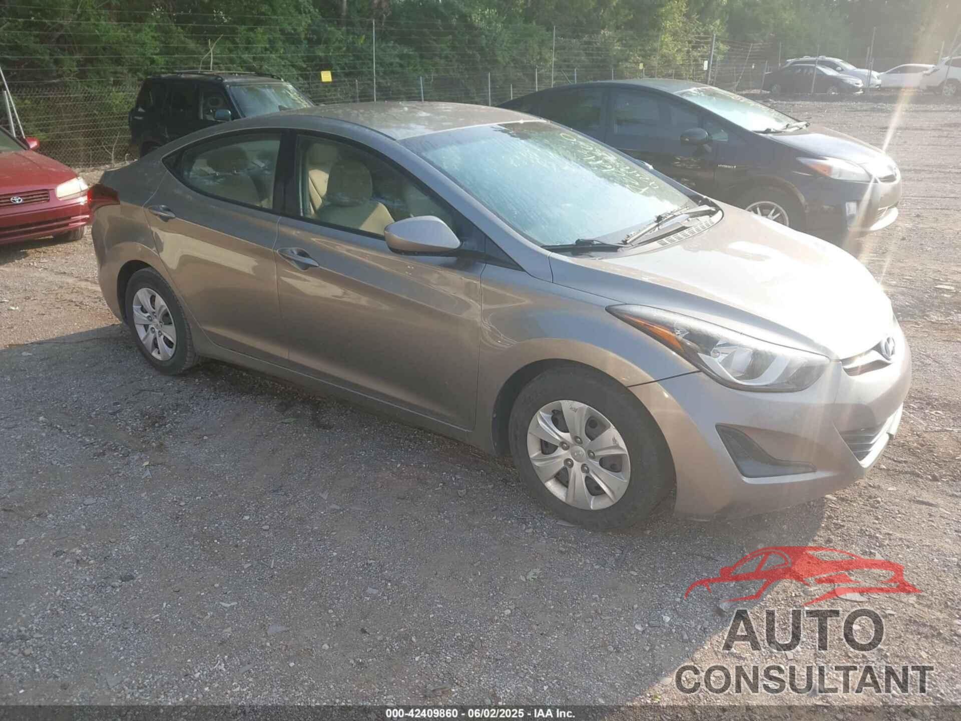 HYUNDAI ELANTRA 2016 - 5NPDH4AE5GH793062