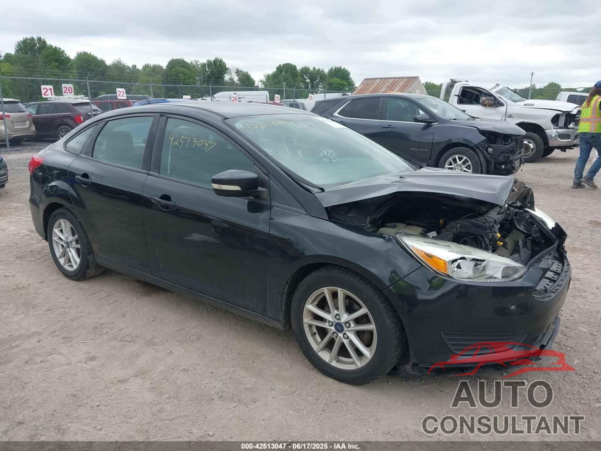 FORD FOCUS 2015 - 1FADP3F29FL338145