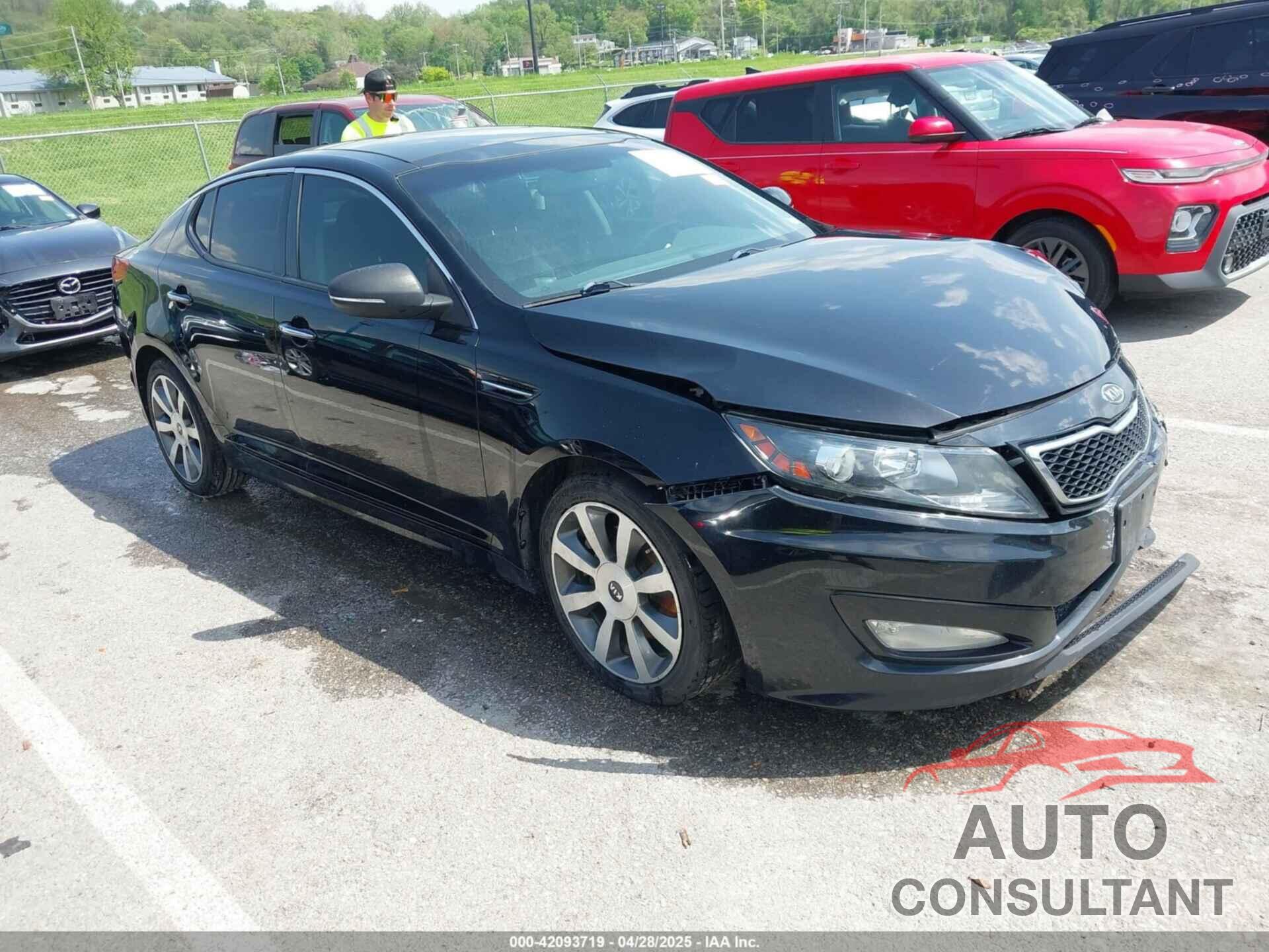 KIA OPTIMA 2012 - 5XXGR4A64CG061725