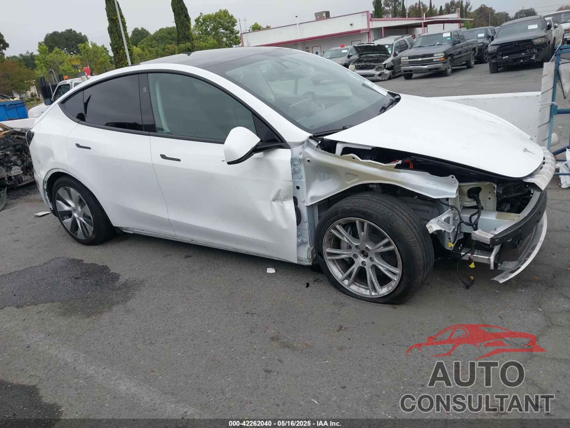 TESLA MODEL Y 2023 - 7SAYGDEE4PF807551
