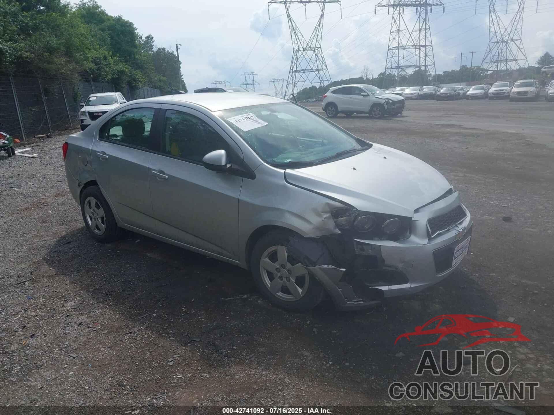 CHEVROLET SONIC 2015 - 1G1JA5SH1F4166541
