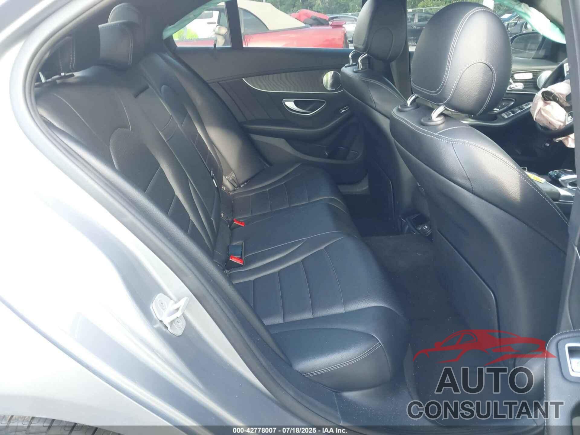 MERCEDES-BENZ C 2015 - 55SWF6GB2FU011349
