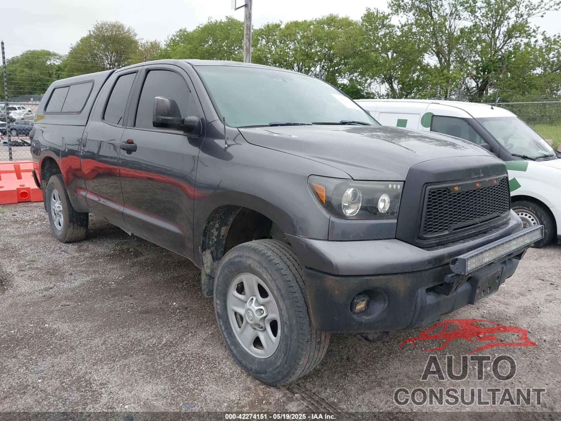 TOYOTA TUNDRA 2011 - 5TFUM5F19BX025878