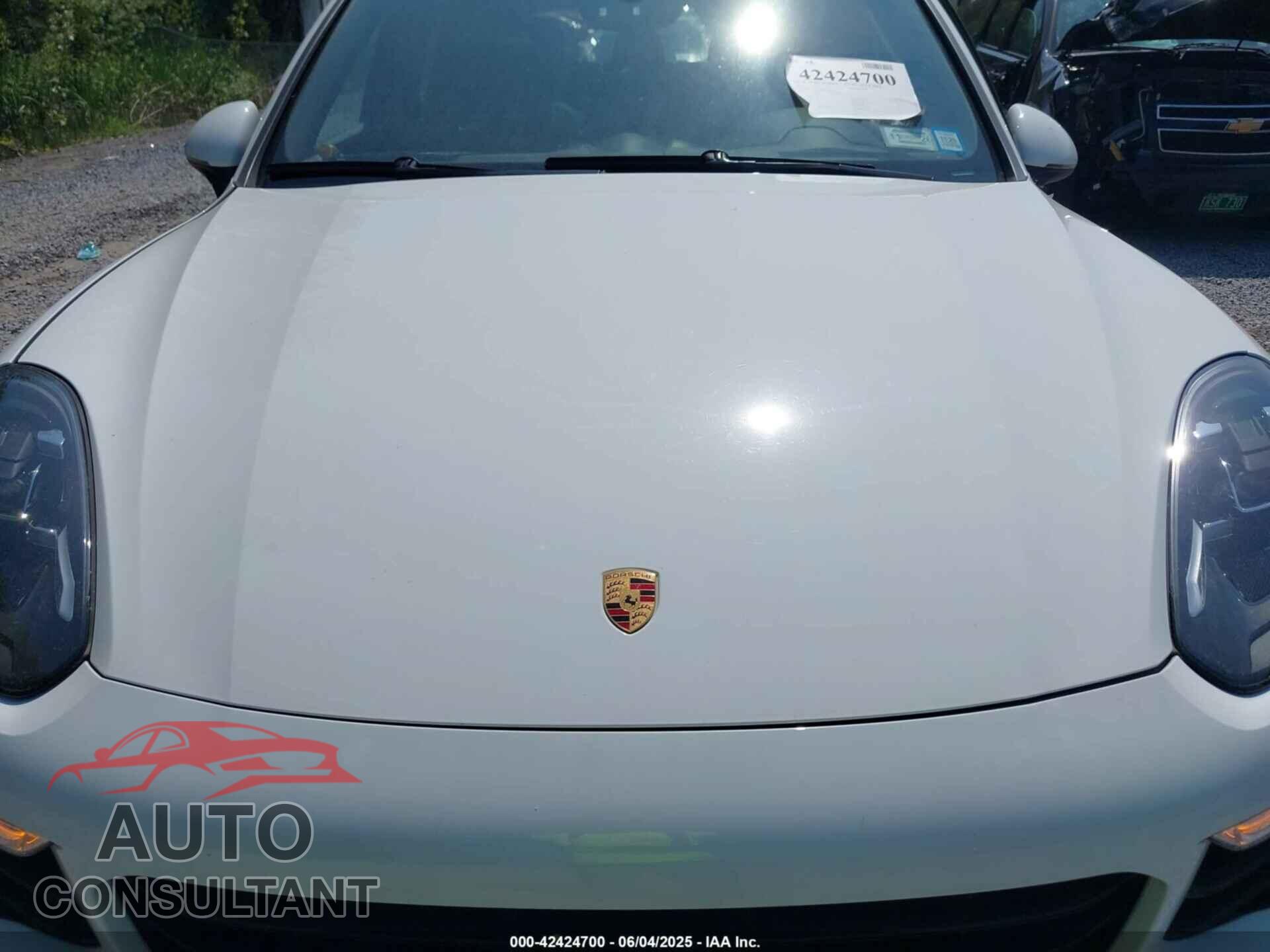PORSCHE CAYENNE 2017 - WP1AA2A25HKA83825