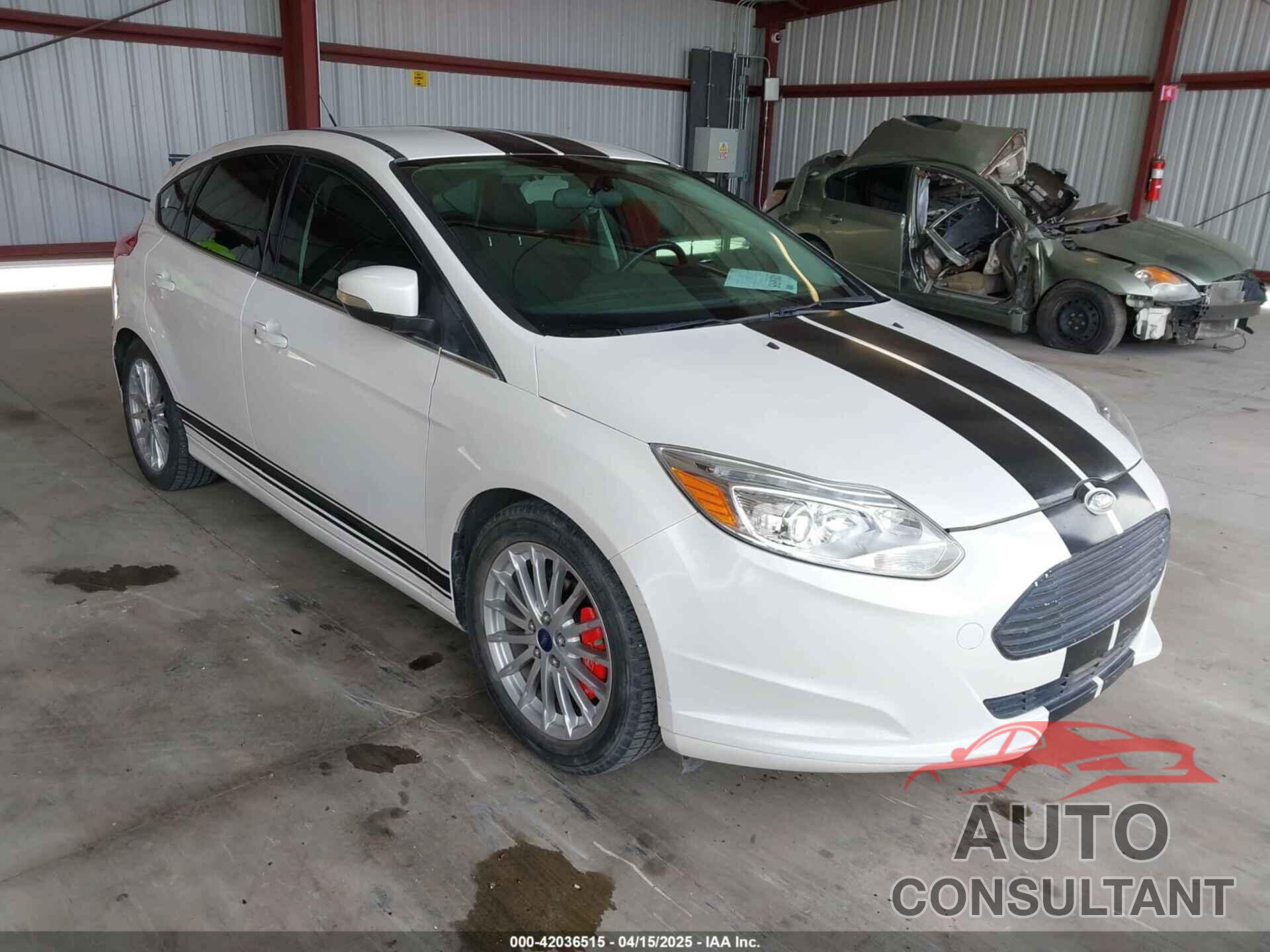 FORD FOCUS ELECTRIC 2015 - 1FADP3R48FL201324