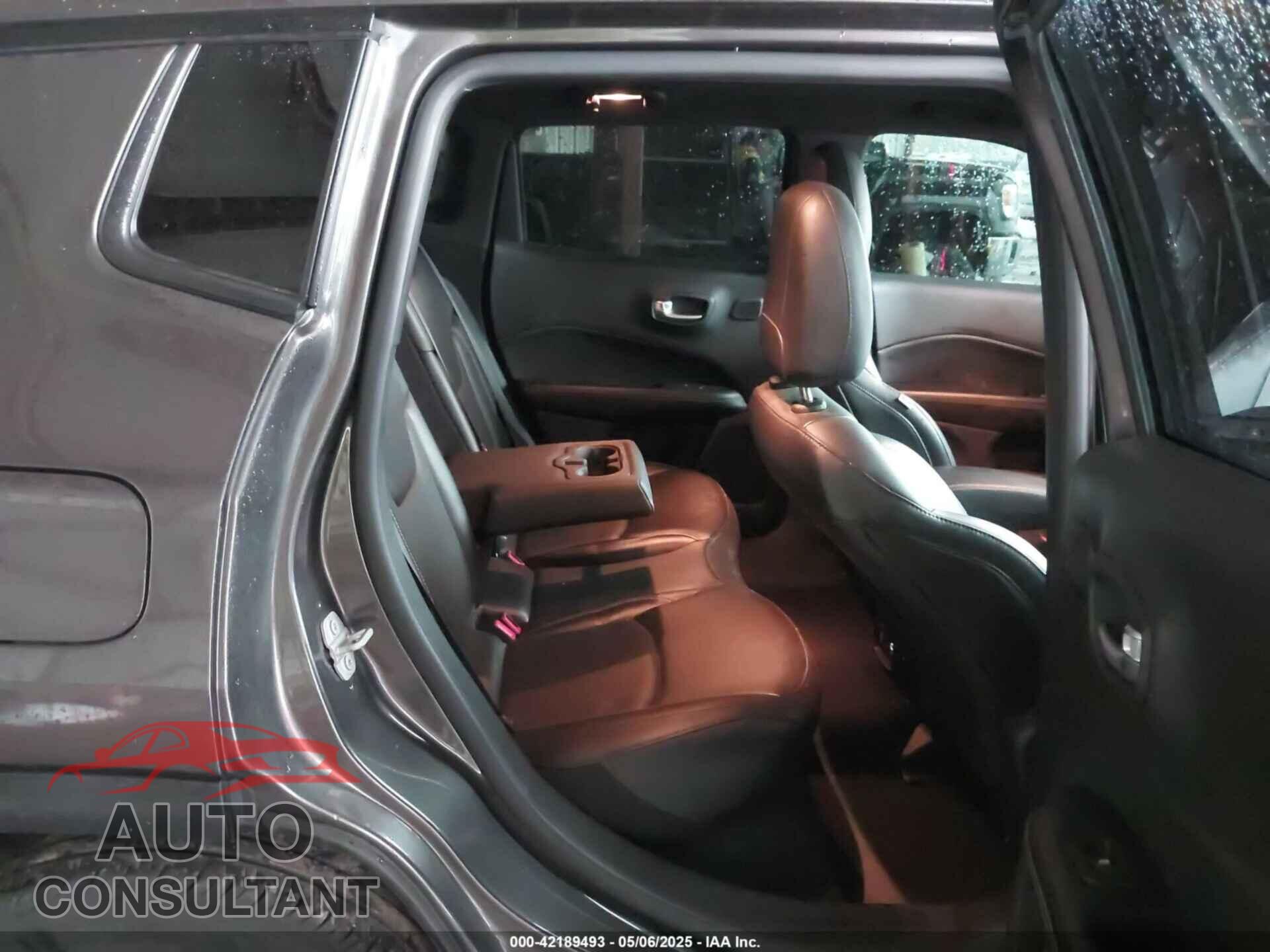 JEEP COMPASS 2021 - 3C4NJCEB6MT577171