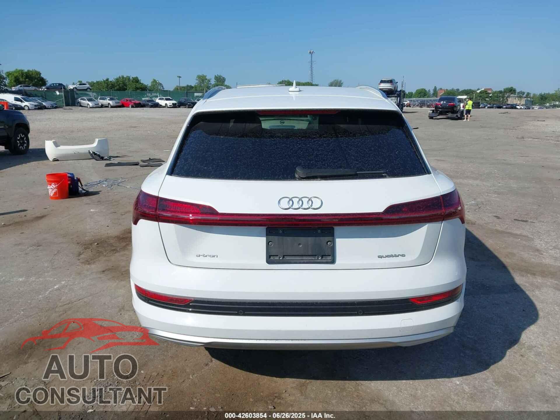 AUDI E-TRON 2021 - WA1AAAGE3MB009241