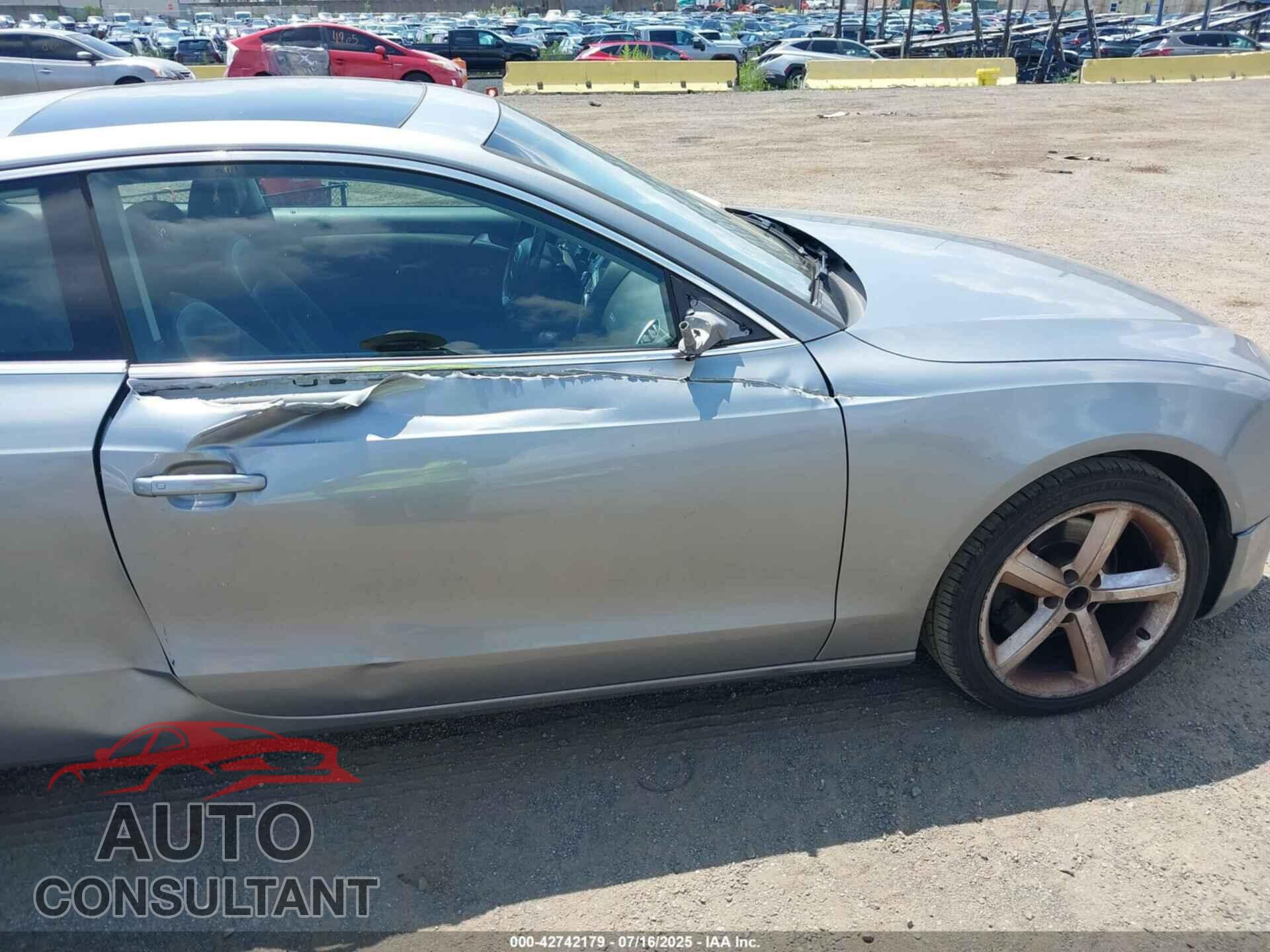 AUDI A5 2010 - WAULFAFR6AA069646