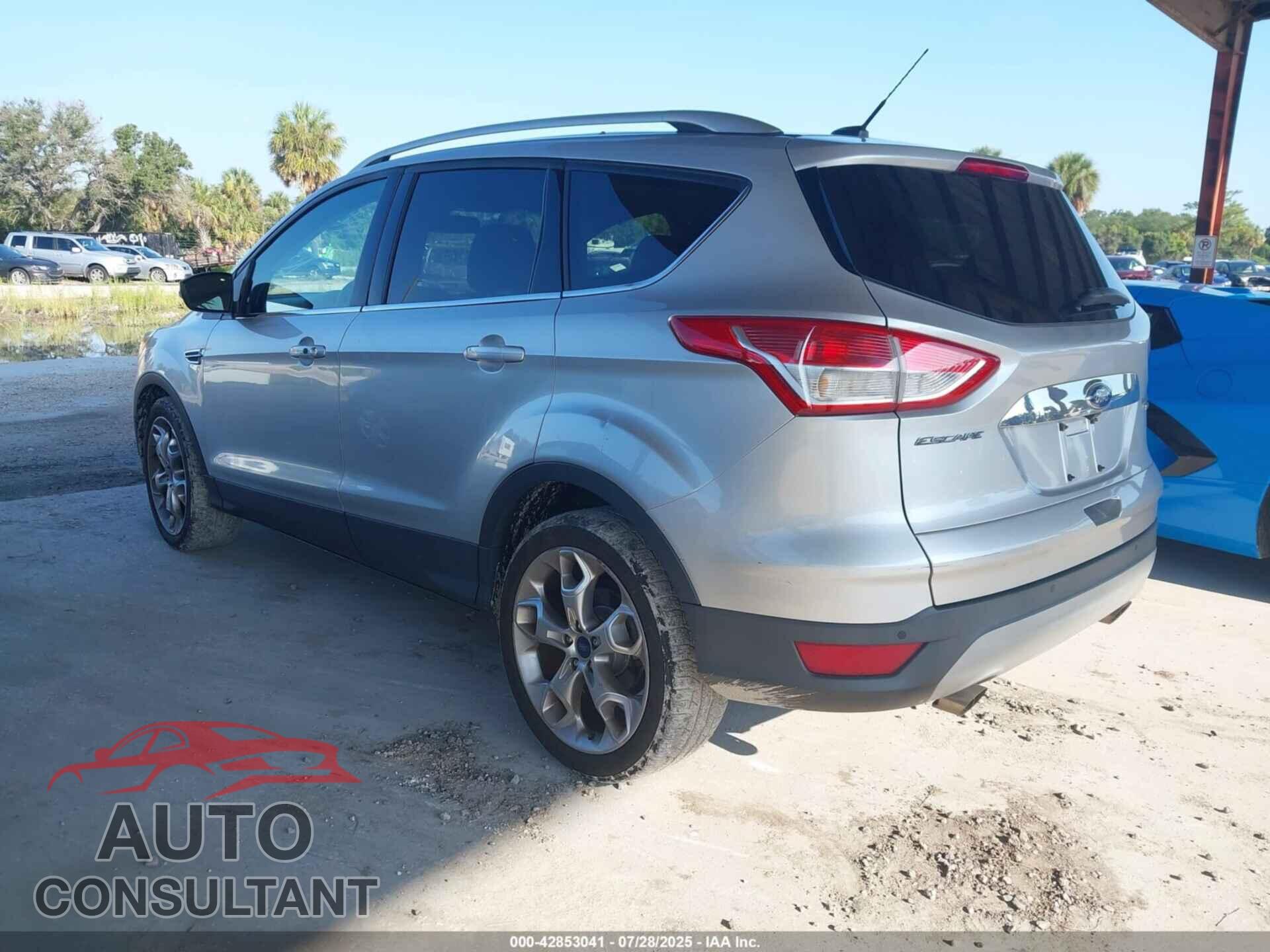 FORD ESCAPE 2015 - 1FMCU9JX1FUA97093