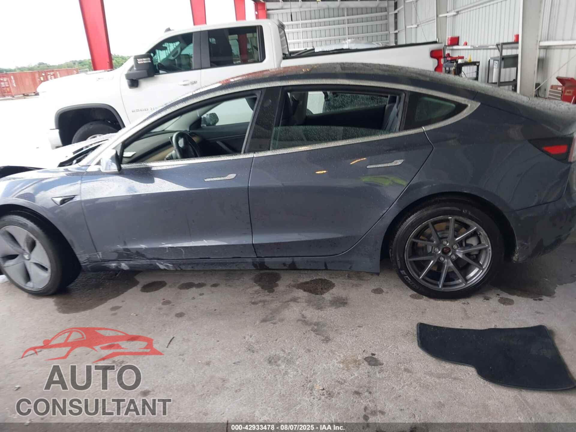 TESLA MODEL 3 2018 - 5YJ3E1EA3JF158938