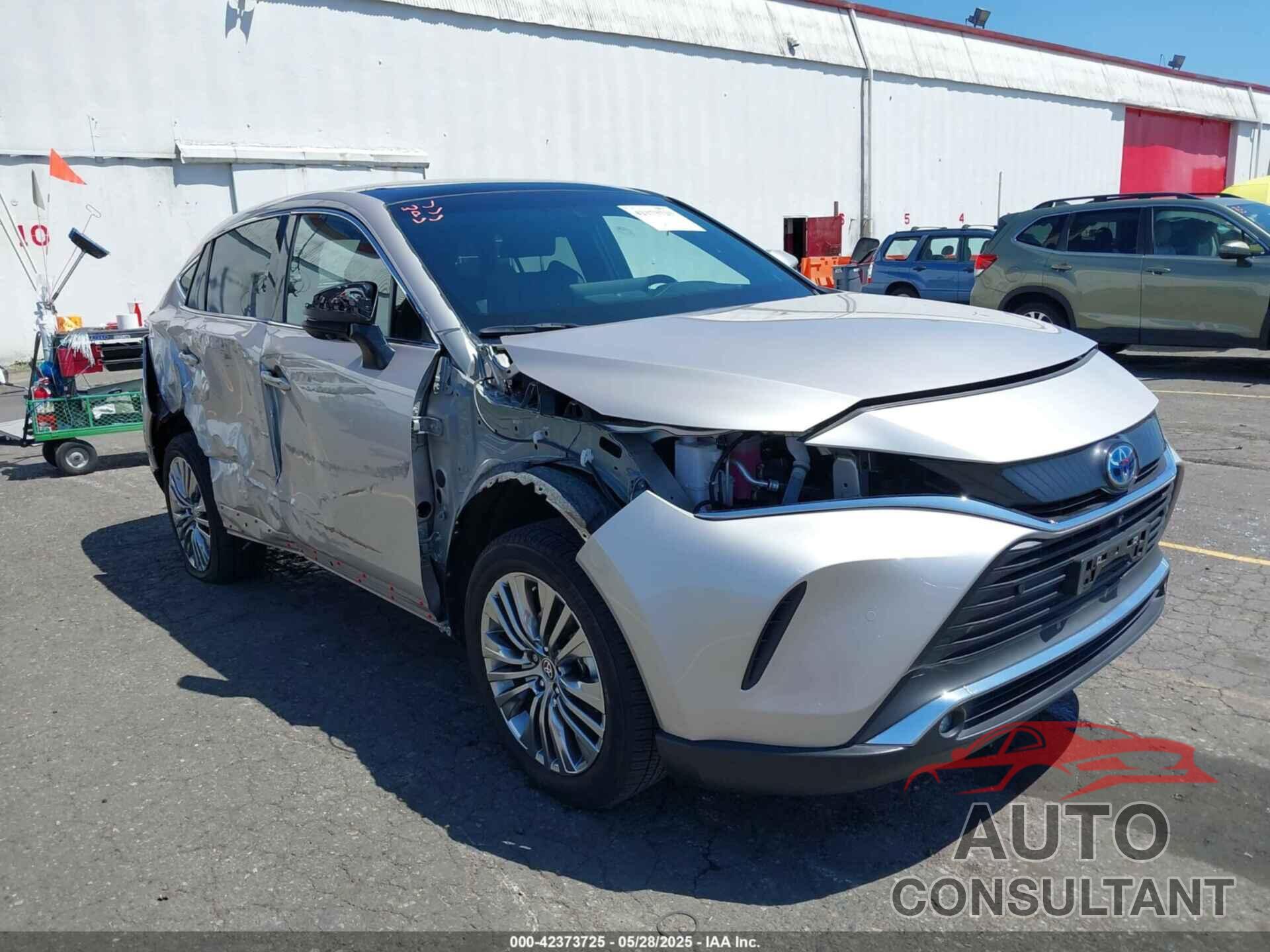 TOYOTA VENZA 2024 - JTEAAAAHXRJ170851