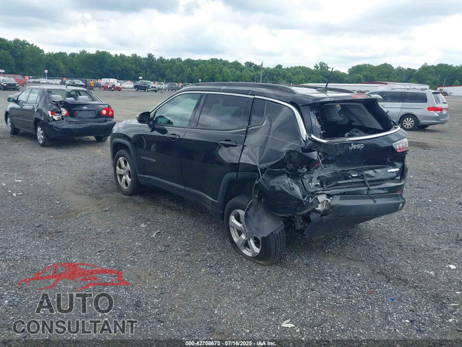 JEEP COMPASS 2018 - 3C4NJDBB1JT392421