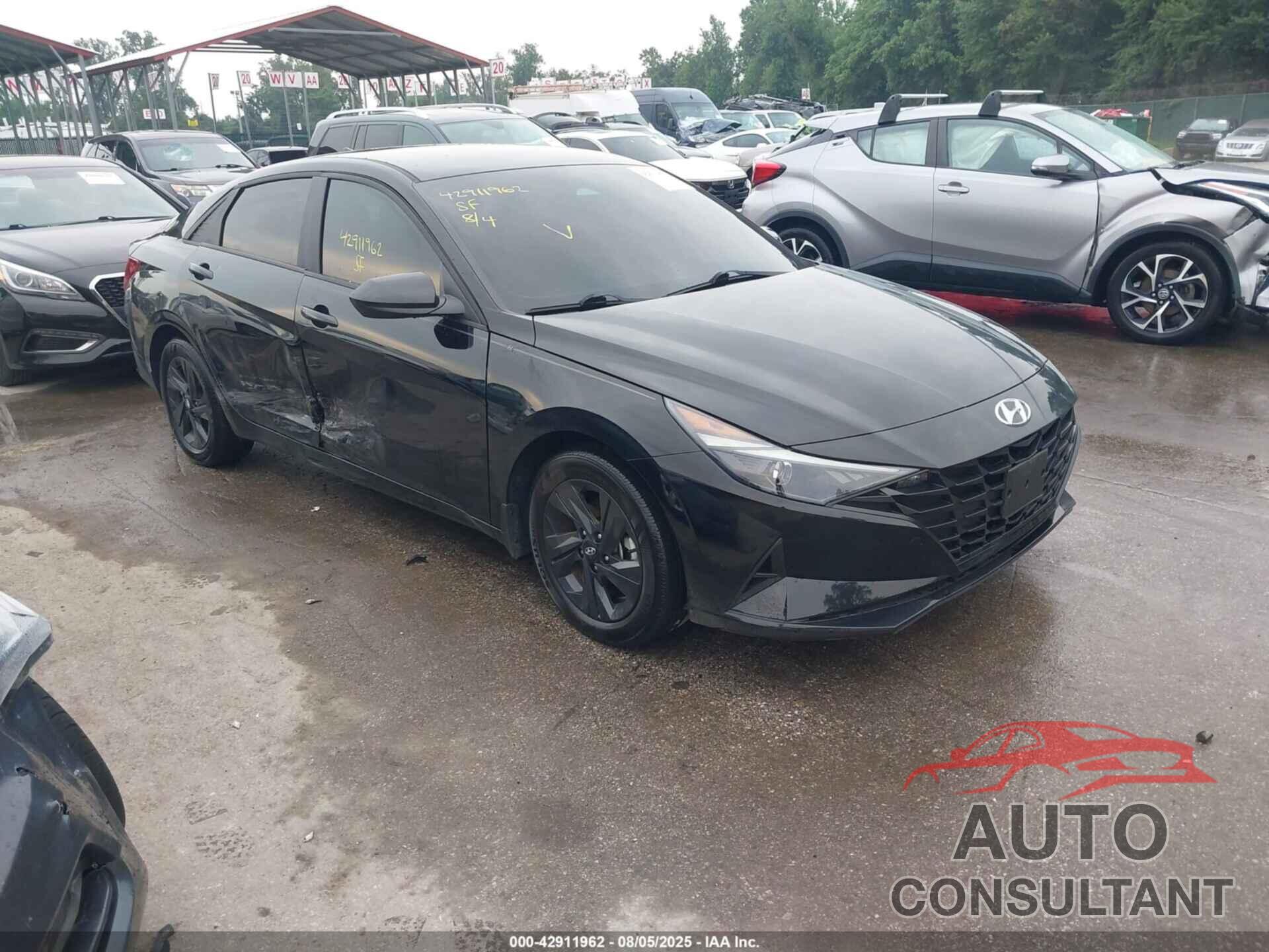 HYUNDAI ELANTRA 2023 - KMHLM4AG0PU552519