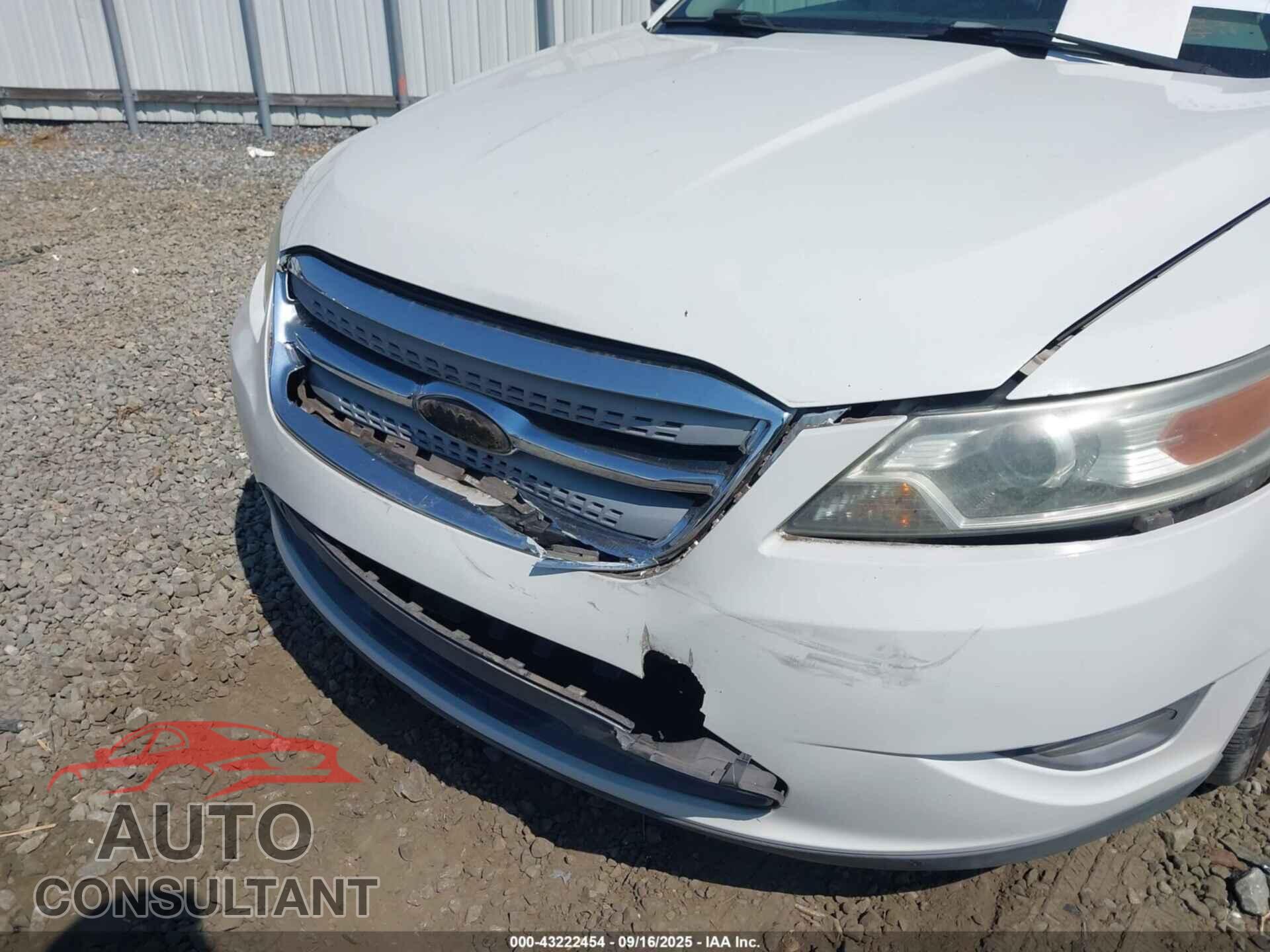 FORD TAURUS 2011 - 1FAHP2EW9BG101089