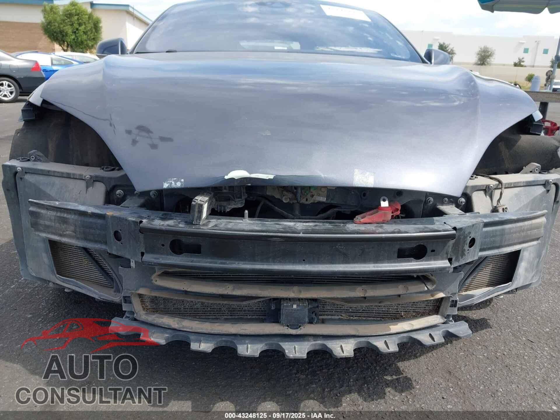 TESLA MODEL S 2015 - 5YJSA1H49FF083912