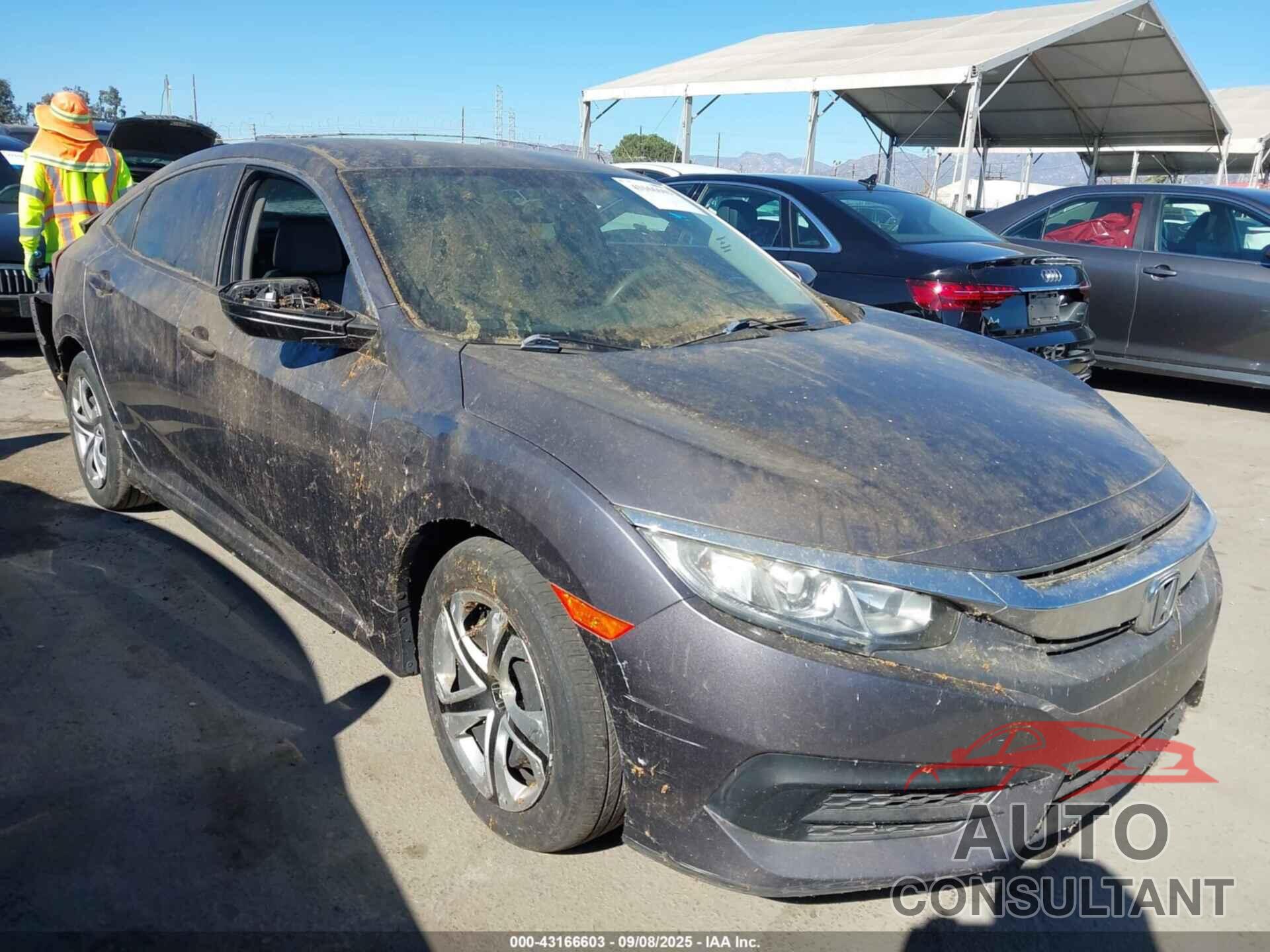 HONDA CIVIC 2018 - 19XFC2F58JE002068