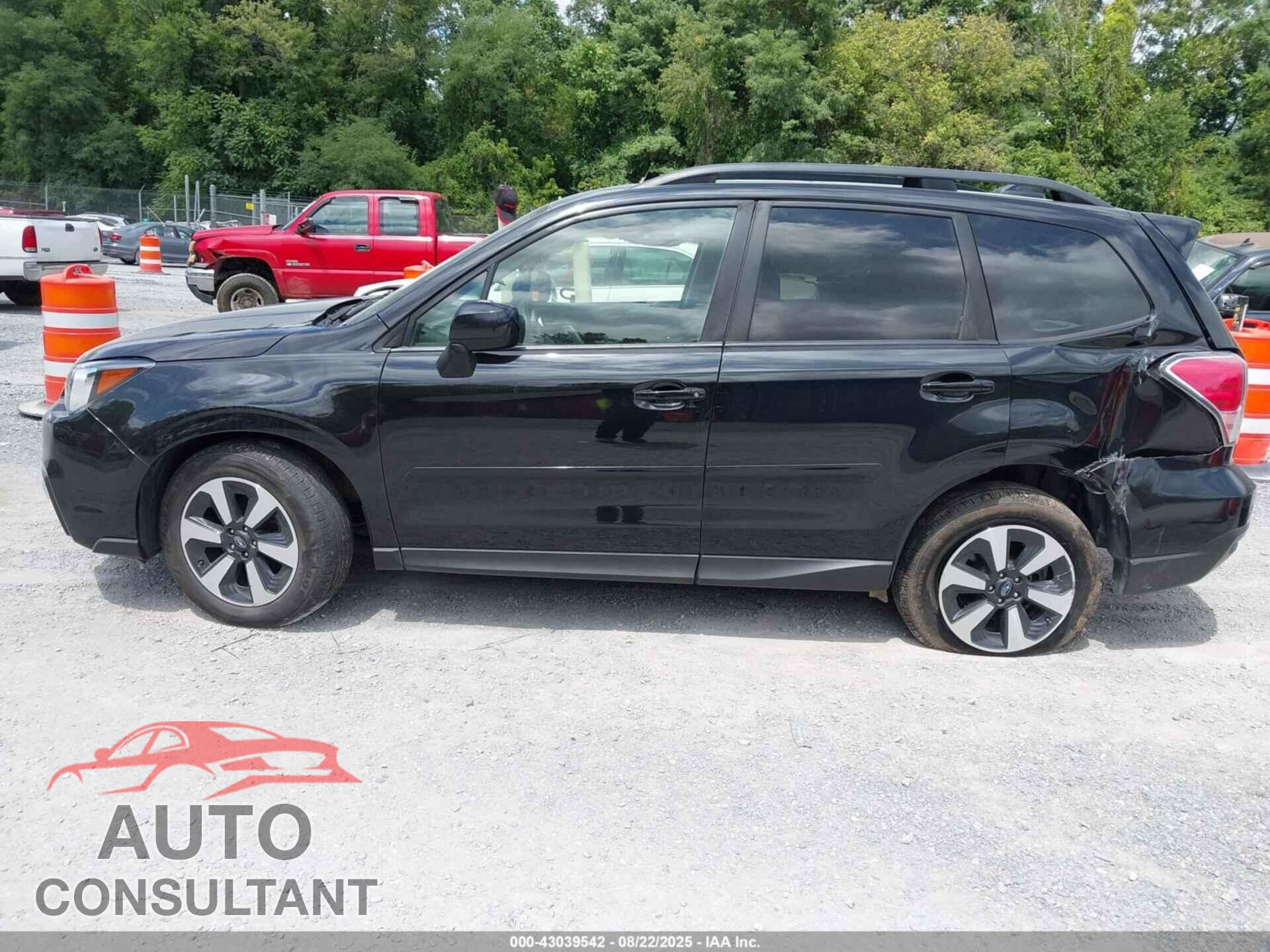 SUBARU FORESTER 2017 - JF2SJAGC7HH573293