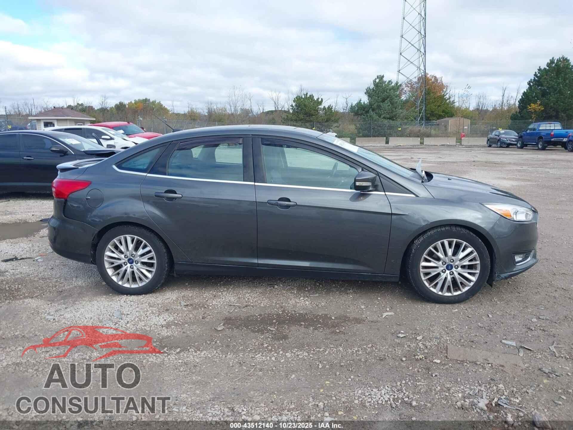 FORD FOCUS 2017 - 1FADP3J22HL238317
