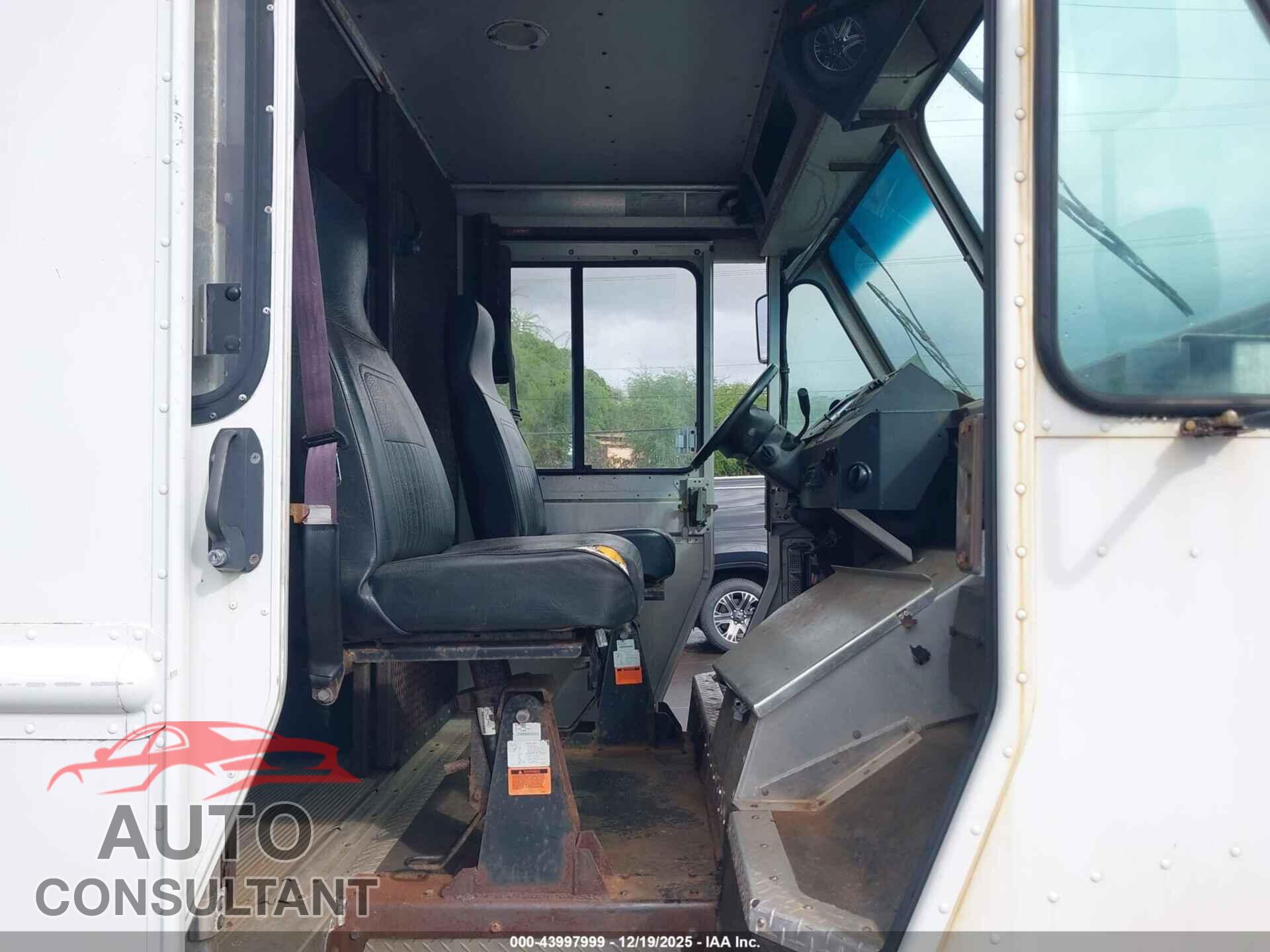 FORD E-350 STRIPPED 2014 - 1FC3E3KL3EDB11018
