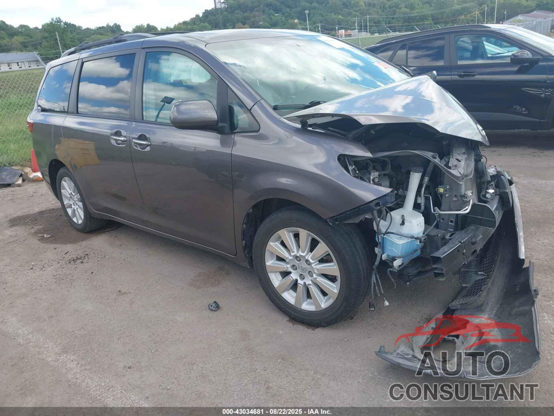 TOYOTA SIENNA 2015 - 5TDDK3DC5FS128158