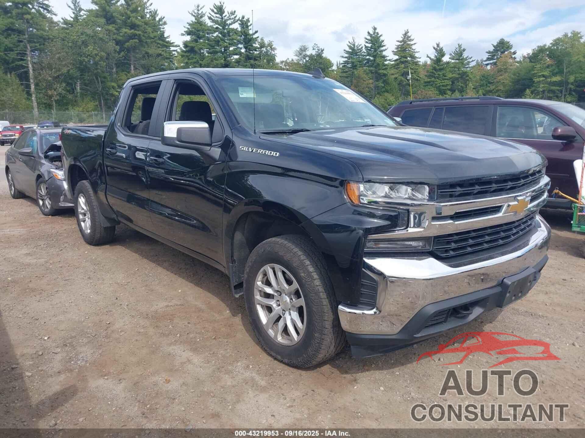CHEVROLET SILVERADO 1500 2021 - 1GCPYJEK7MZ396243