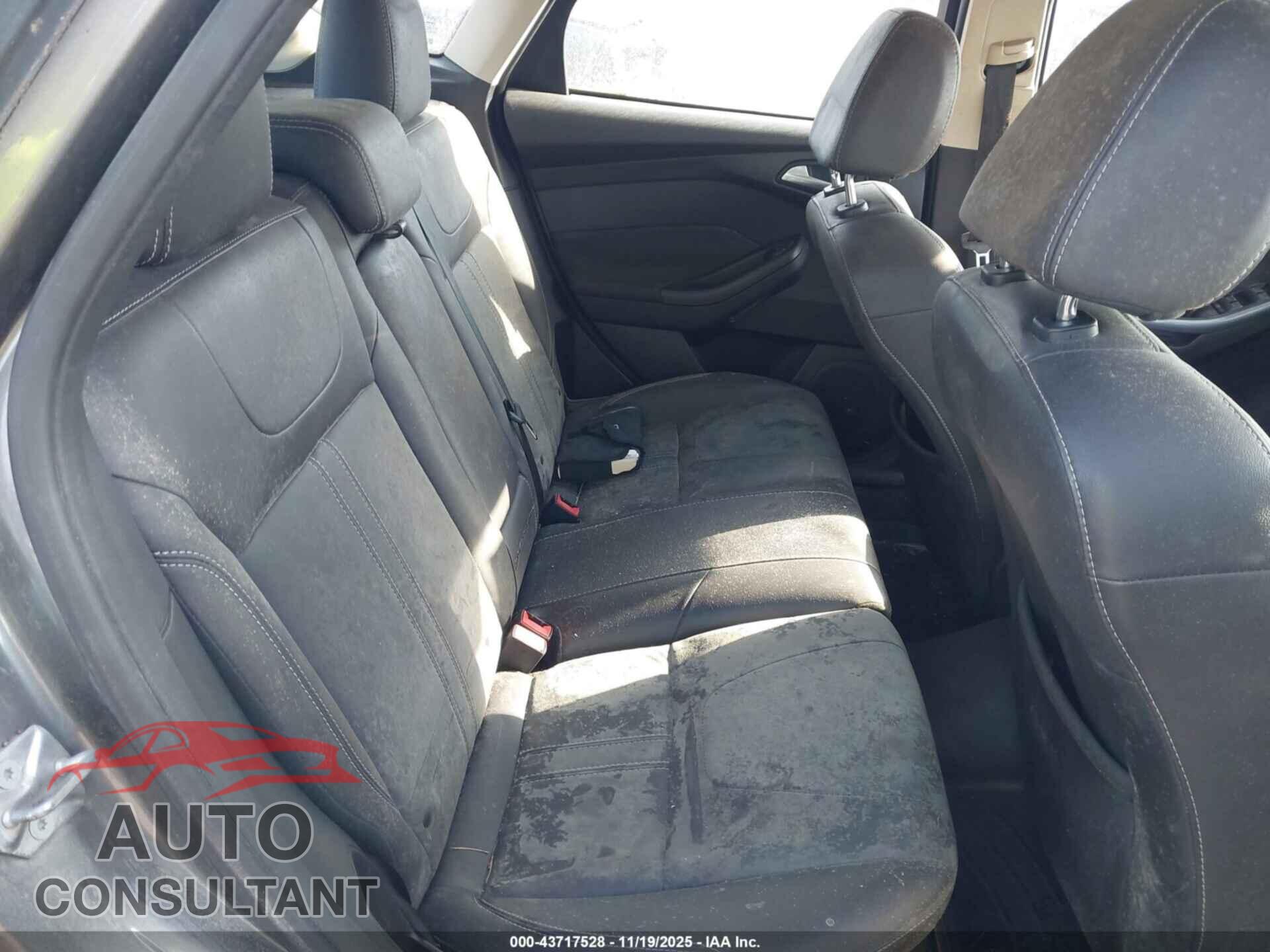 FORD FOCUS 2014 - 1FADP3N29EL416455