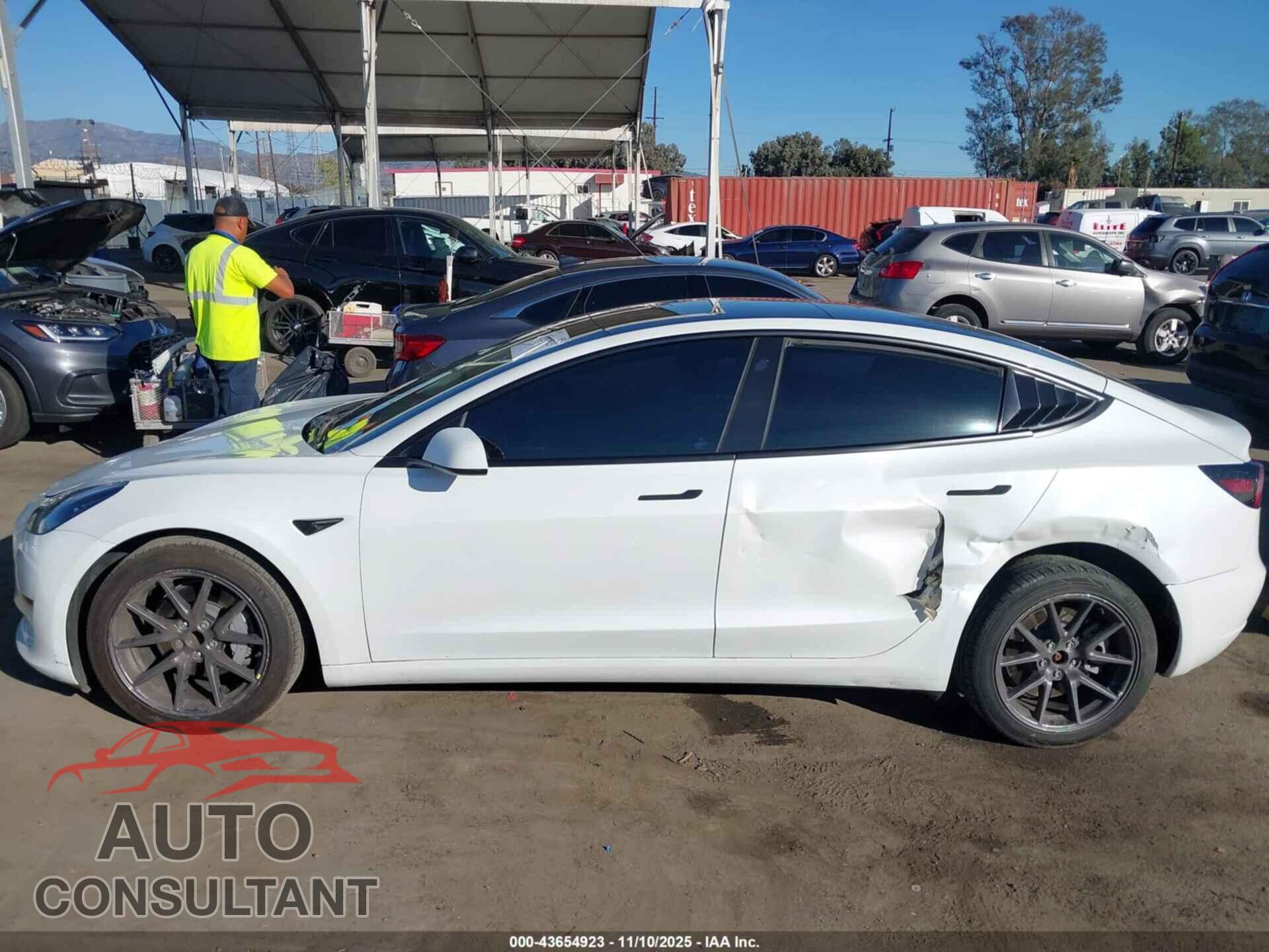 TESLA MODEL 3 2023 - 5YJ3E1EA2PF478549