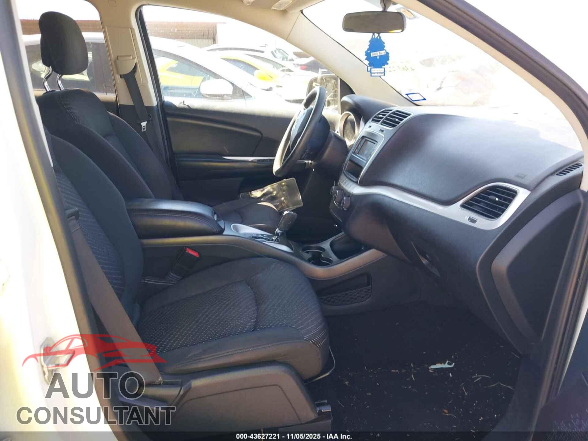 DODGE JOURNEY 2015 - 3C4PDCBG0FT733837