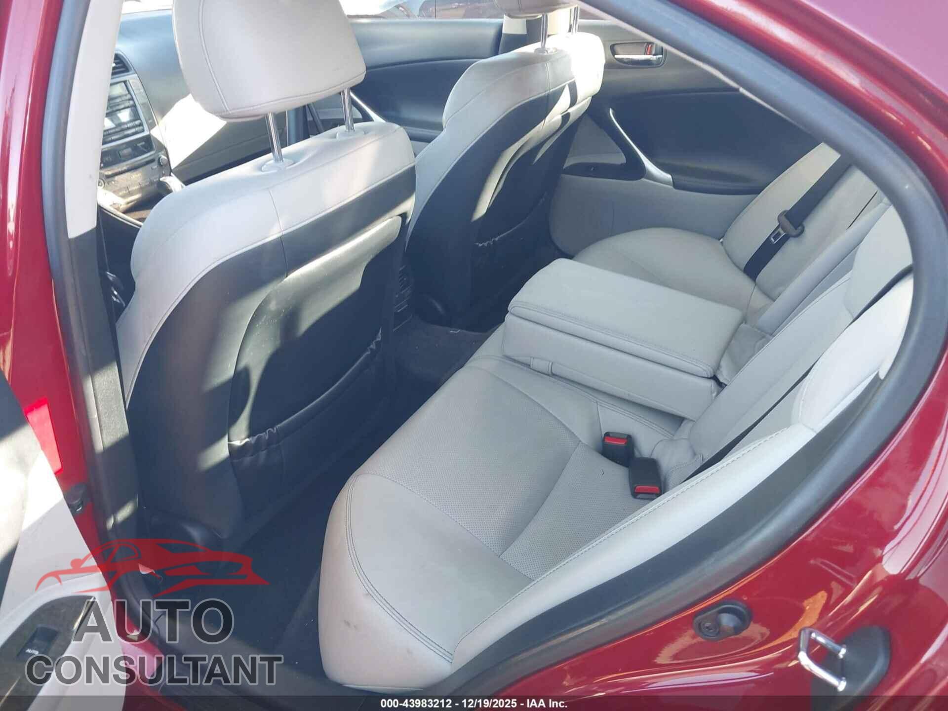 LEXUS IS 250 2012 - JTHCF5C20C5058041