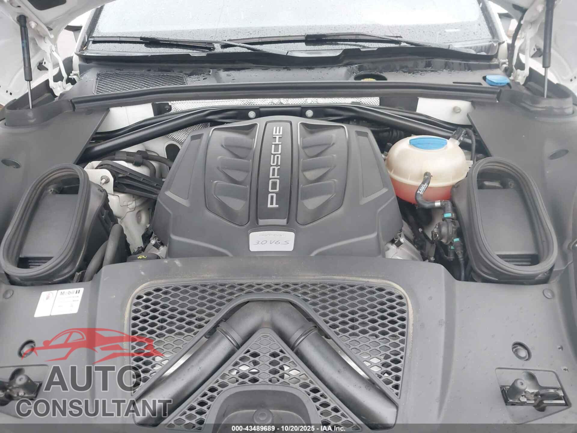 PORSCHE MACAN 2015 - WP1AB2A57FLB64405