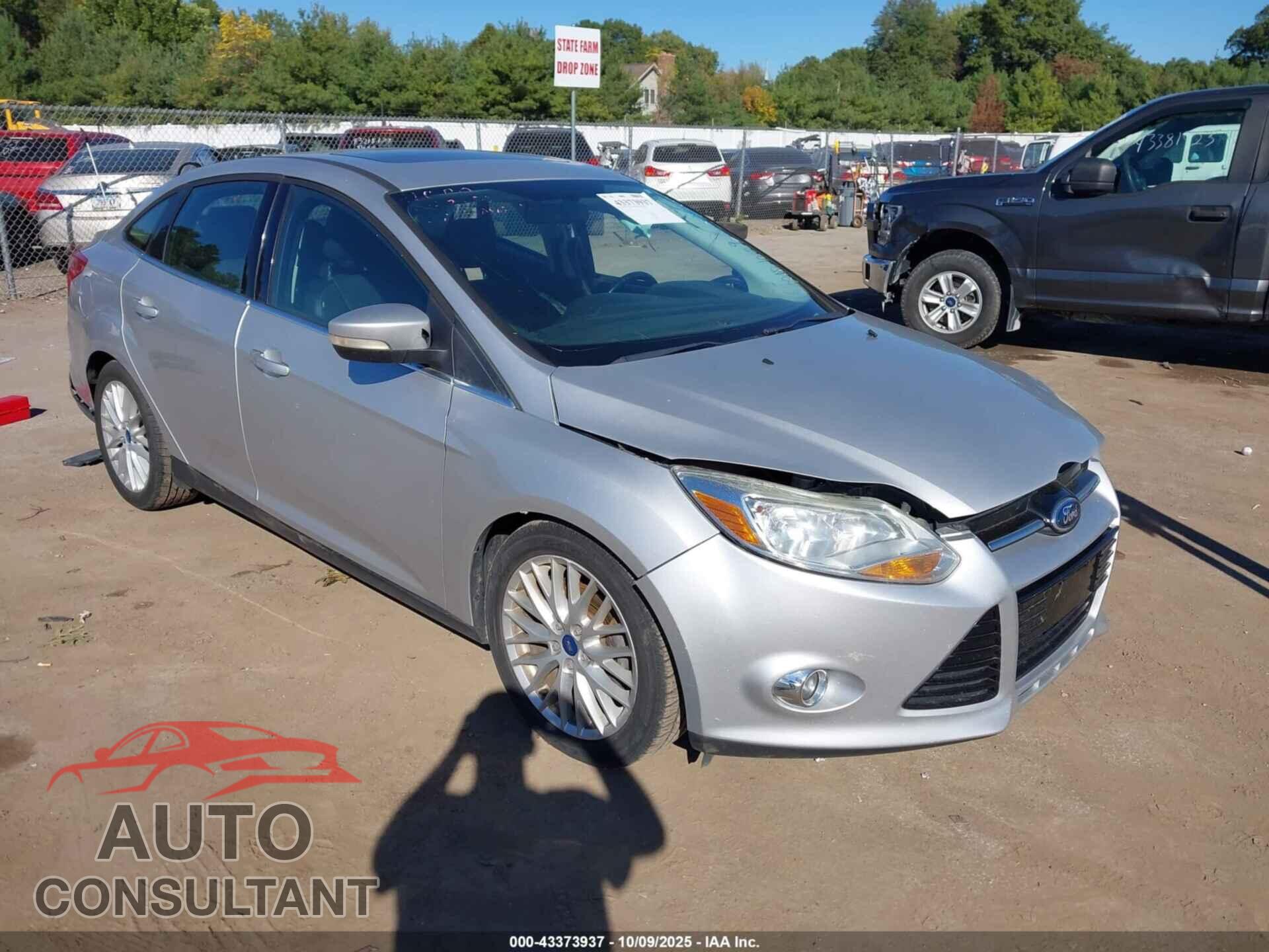FORD FOCUS 2012 - 1FAHP3H26CL367547
