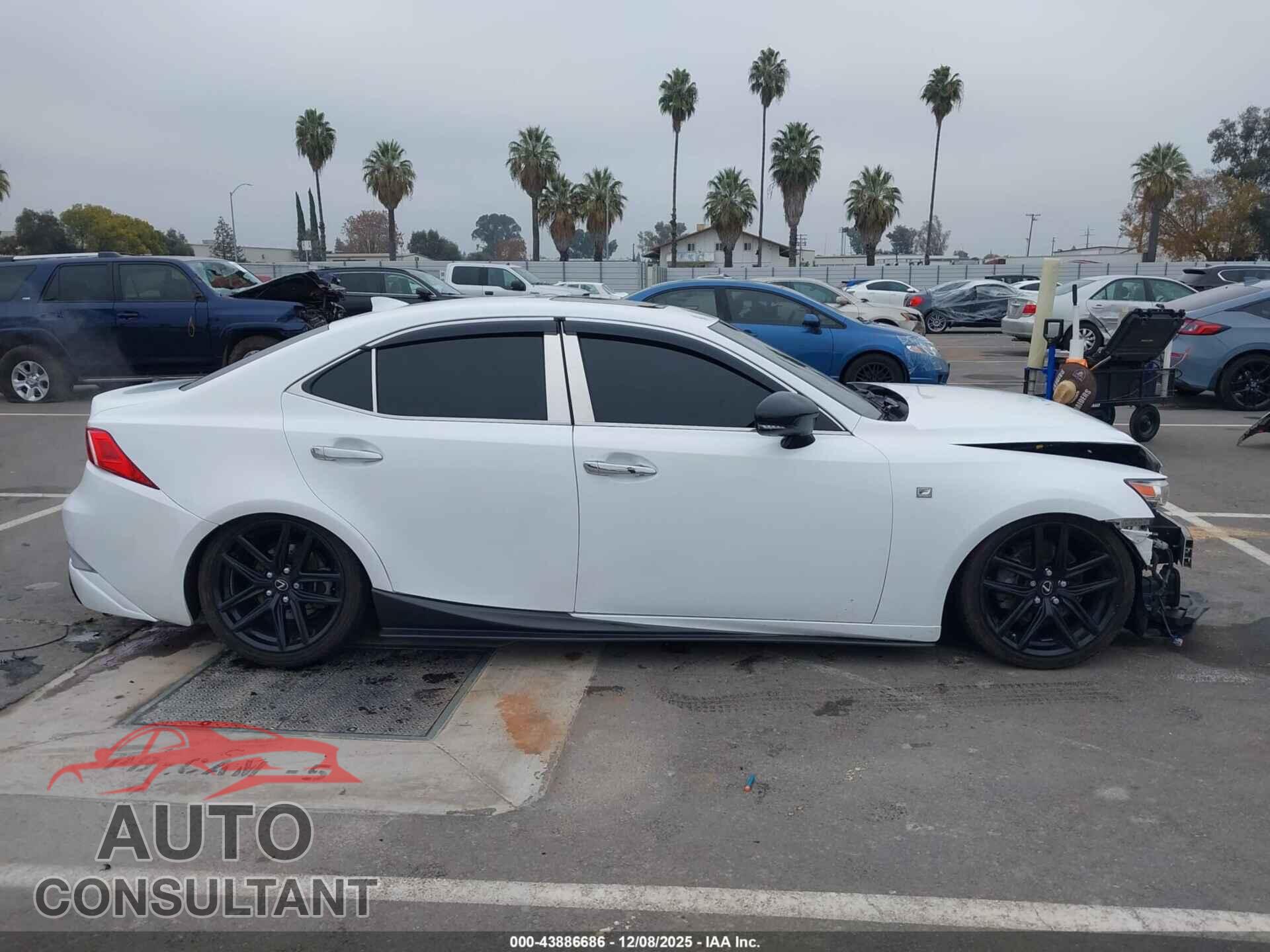 LEXUS IS 250 2015 - JTHCF1D24F5021814
