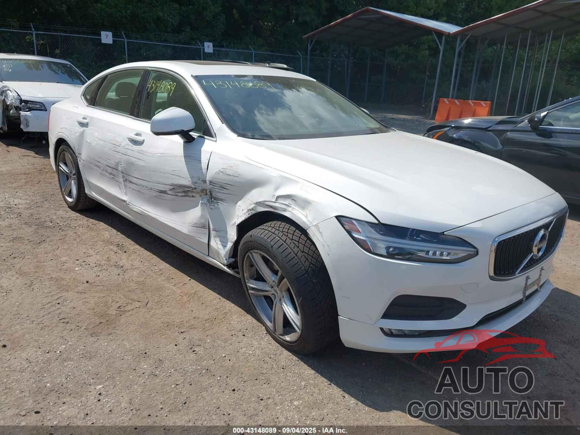 VOLVO S90 2018 - LVY982MK5JP028966