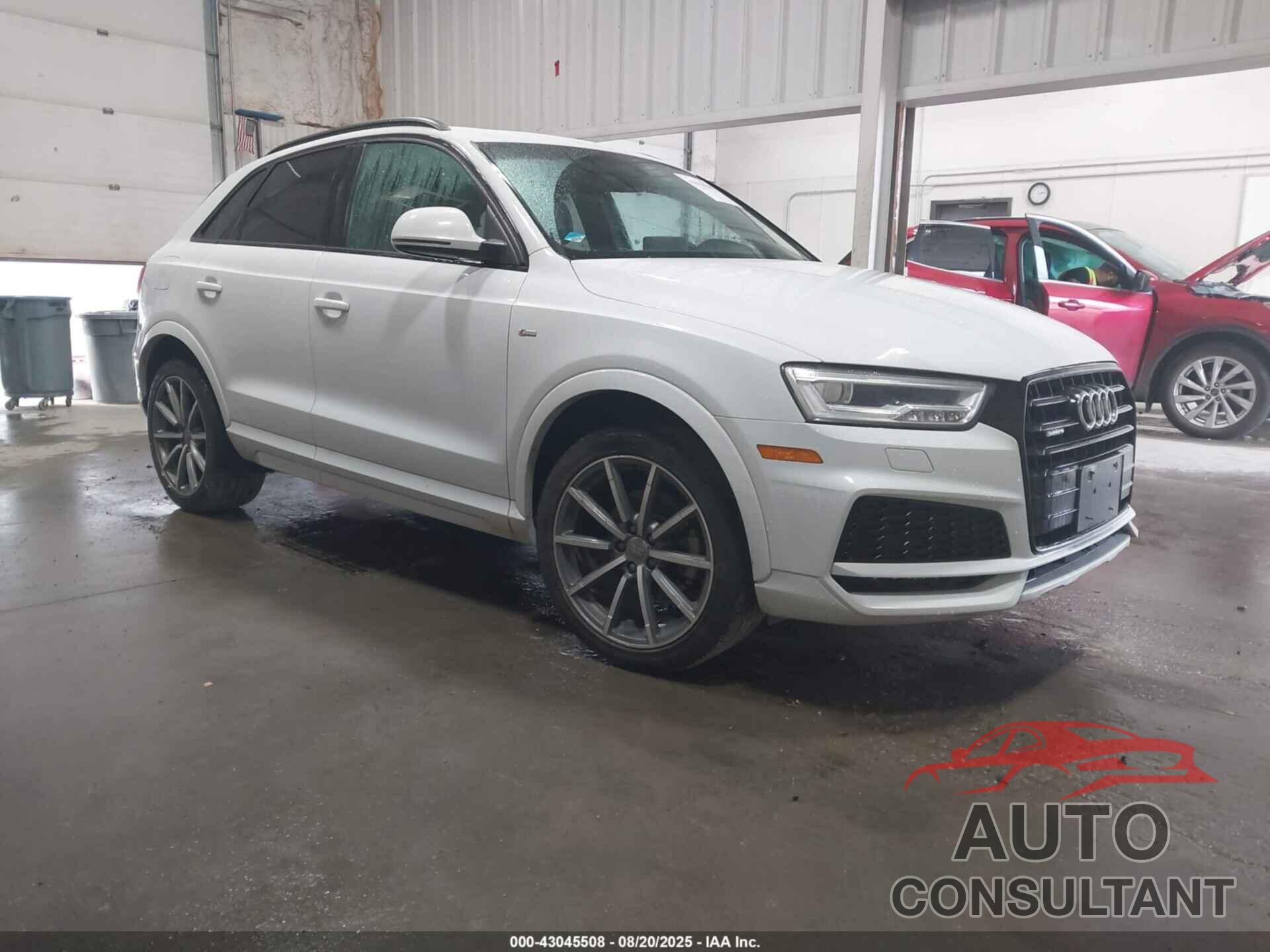 AUDI Q3 2018 - WA1JCCFS3JR001107