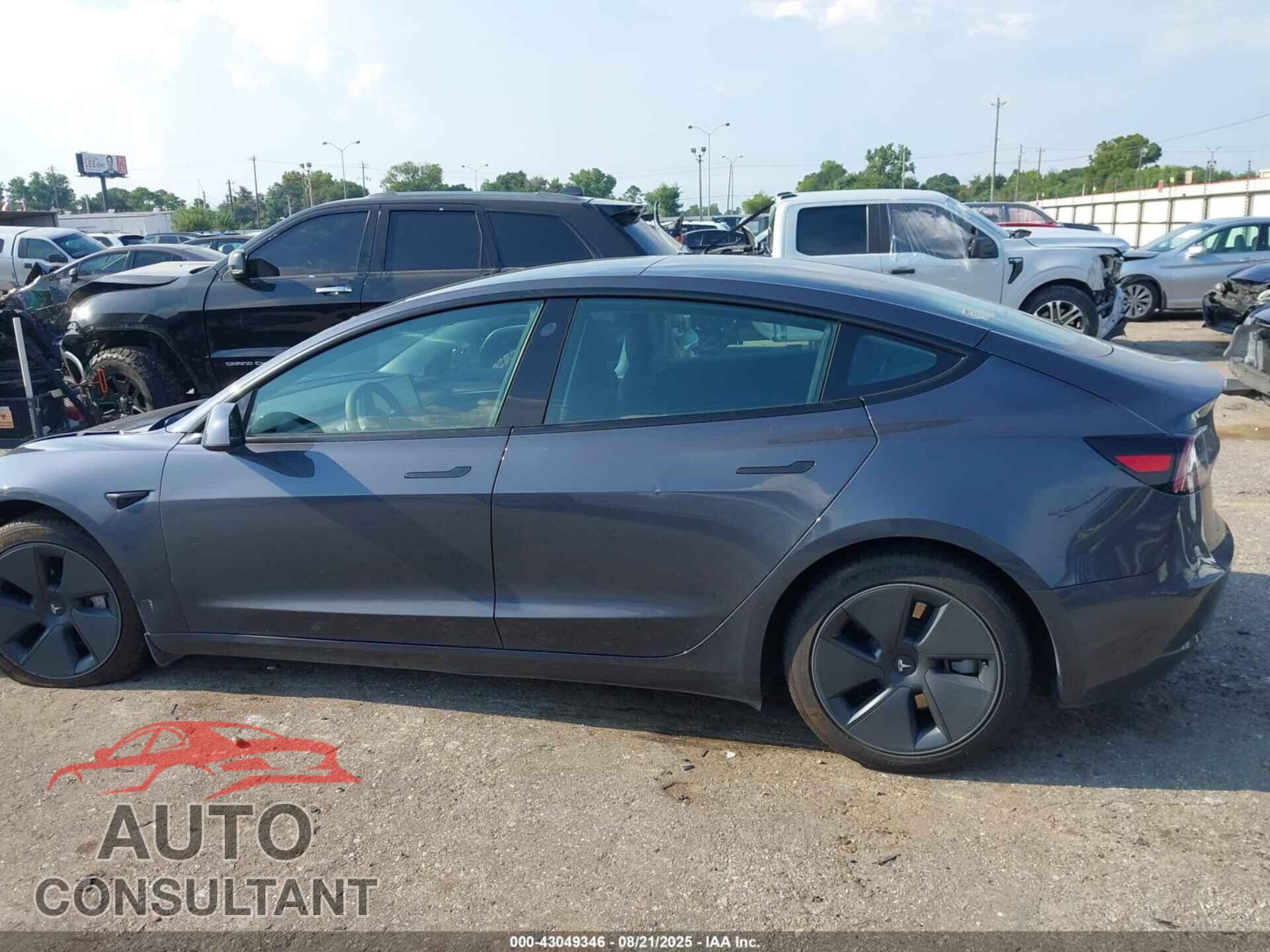 TESLA MODEL 3 2023 - 5YJ3E1EA5PF425537