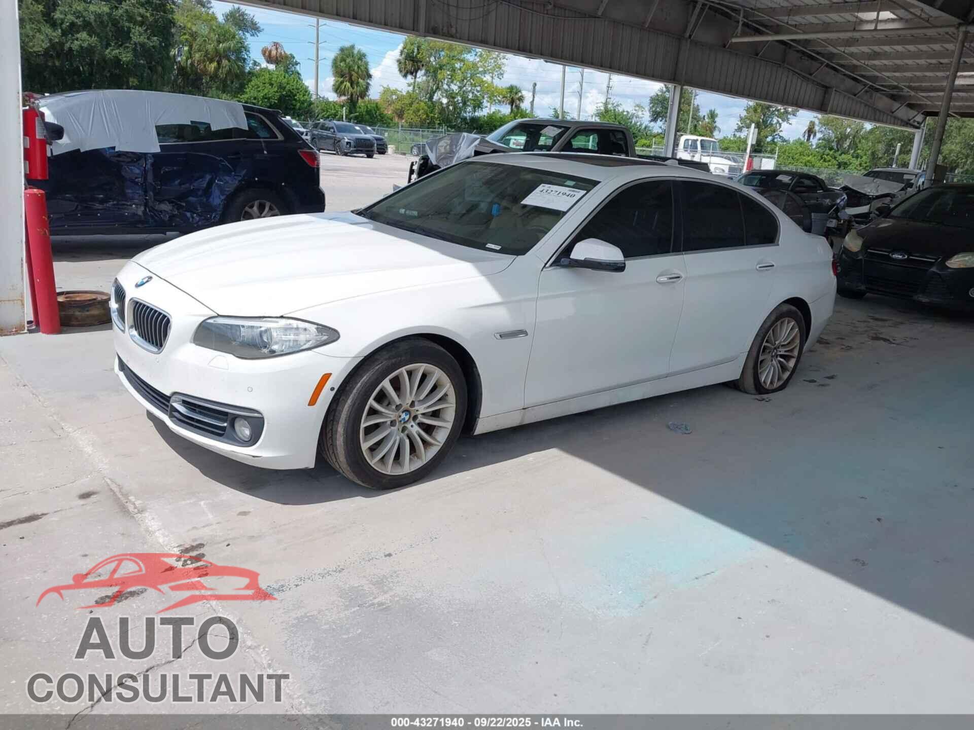 BMW 528I 2015 - WBA5A5C5XFD521247
