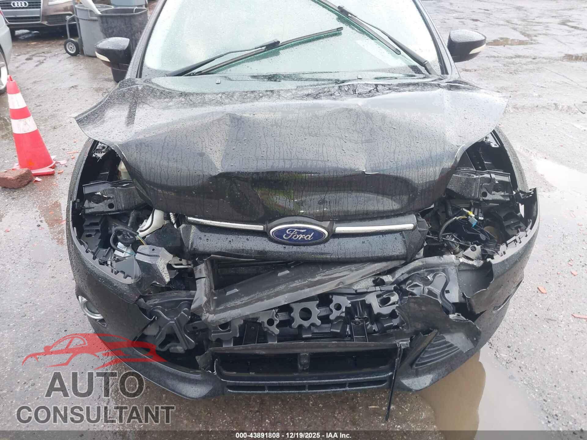 FORD FOCUS 2014 - 1FADP3F27EL366413
