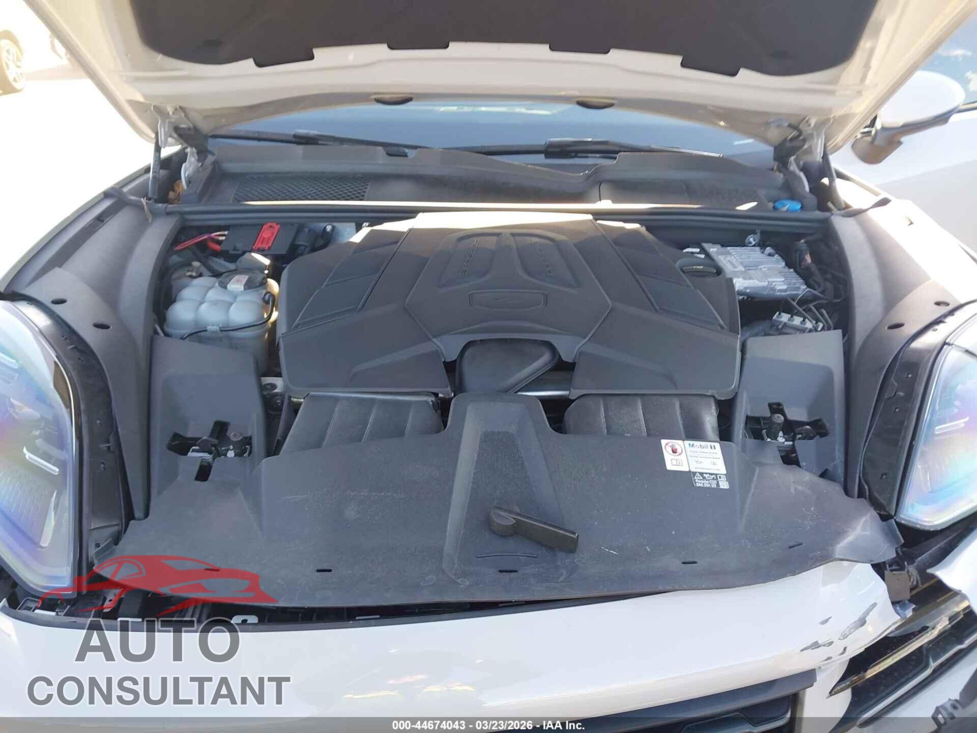 PORSCHE CAYENNE 2024 - WP1AA2AY2RDA10812