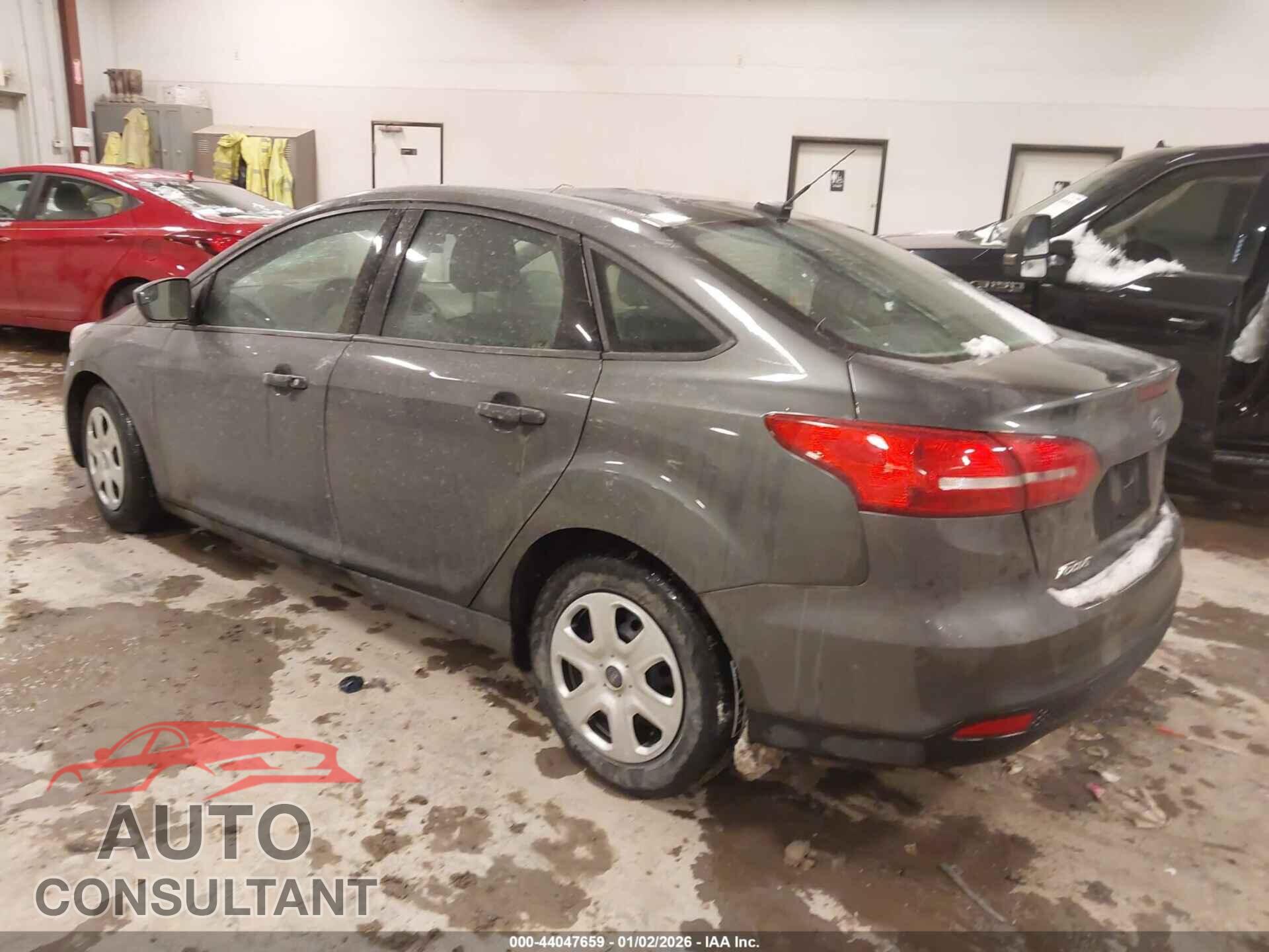 FORD FOCUS 2017 - 1FADP3E29HL323617