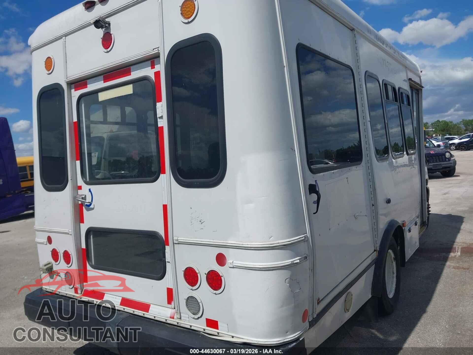 FORD E-350 CUTAWAY 2009 - 1FDEE35PX9DA92105