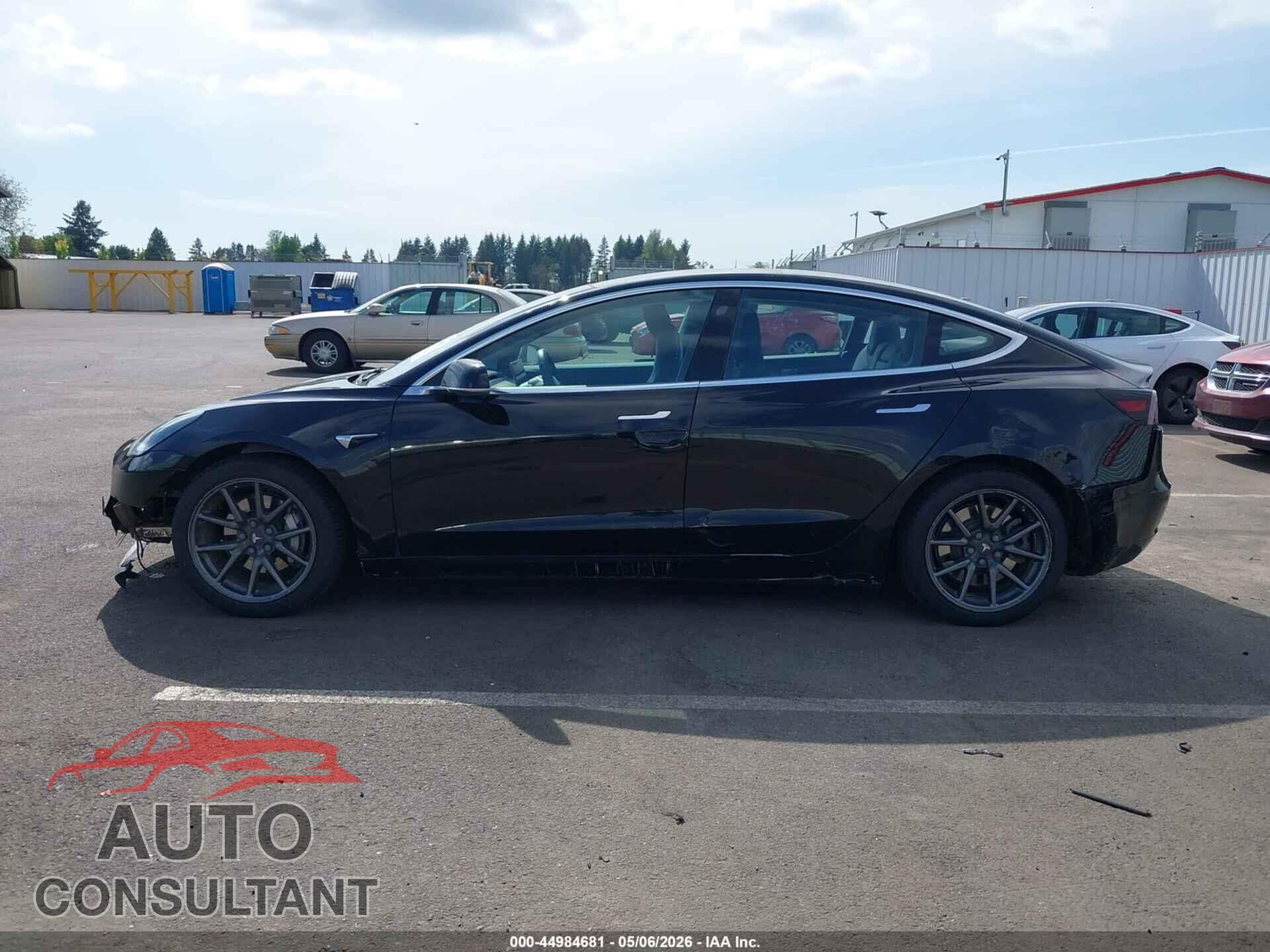 TESLA MODEL 3 2018 - 5YJ3E1EB4JF144264