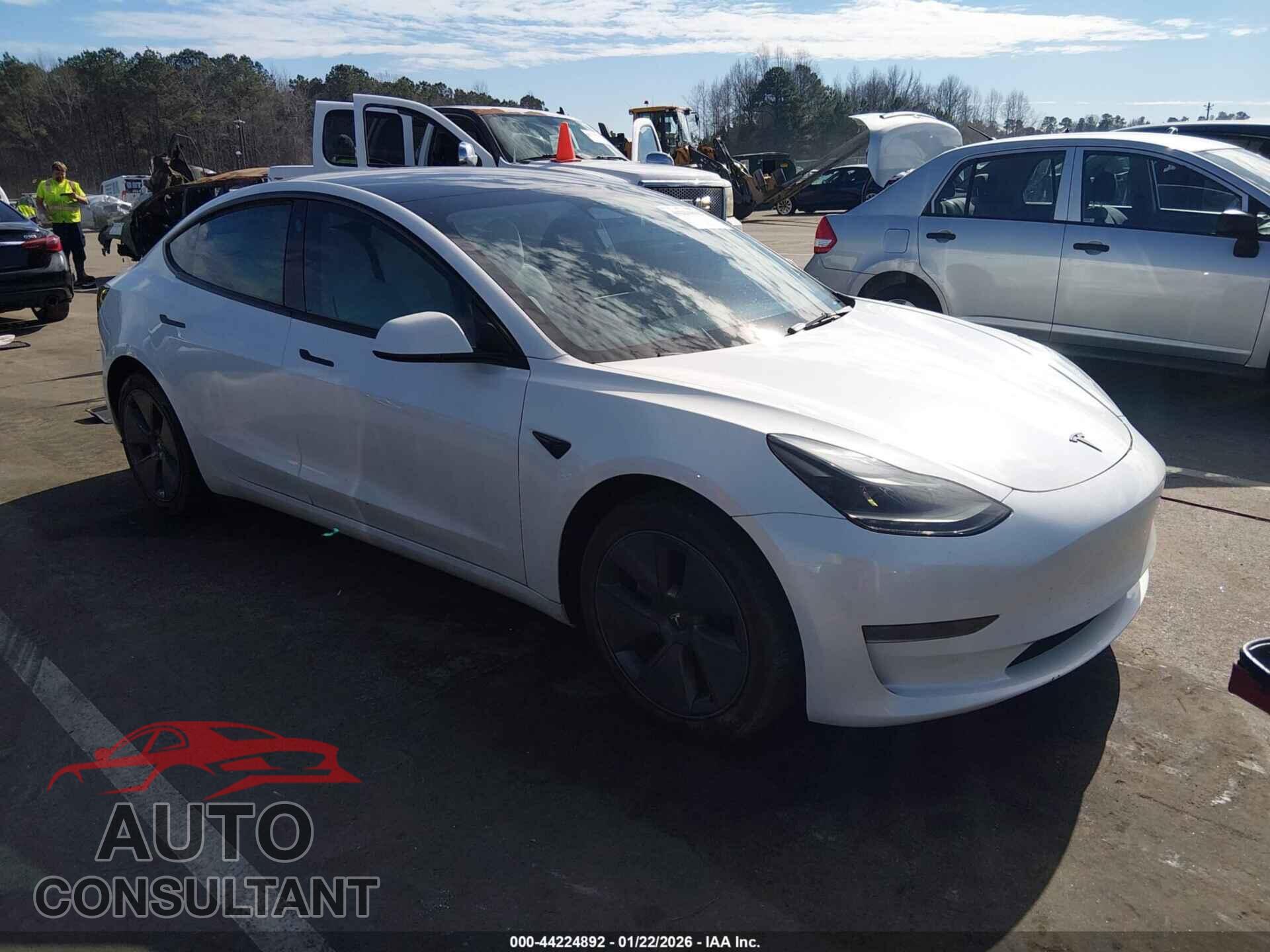 TESLA MODEL 3 2023 - 5YJ3E1EA7PF464713