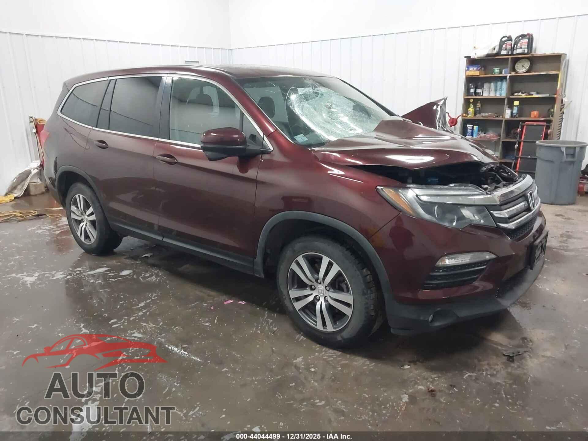 HONDA PILOT 2017 - 5FNYF6H57HB082147