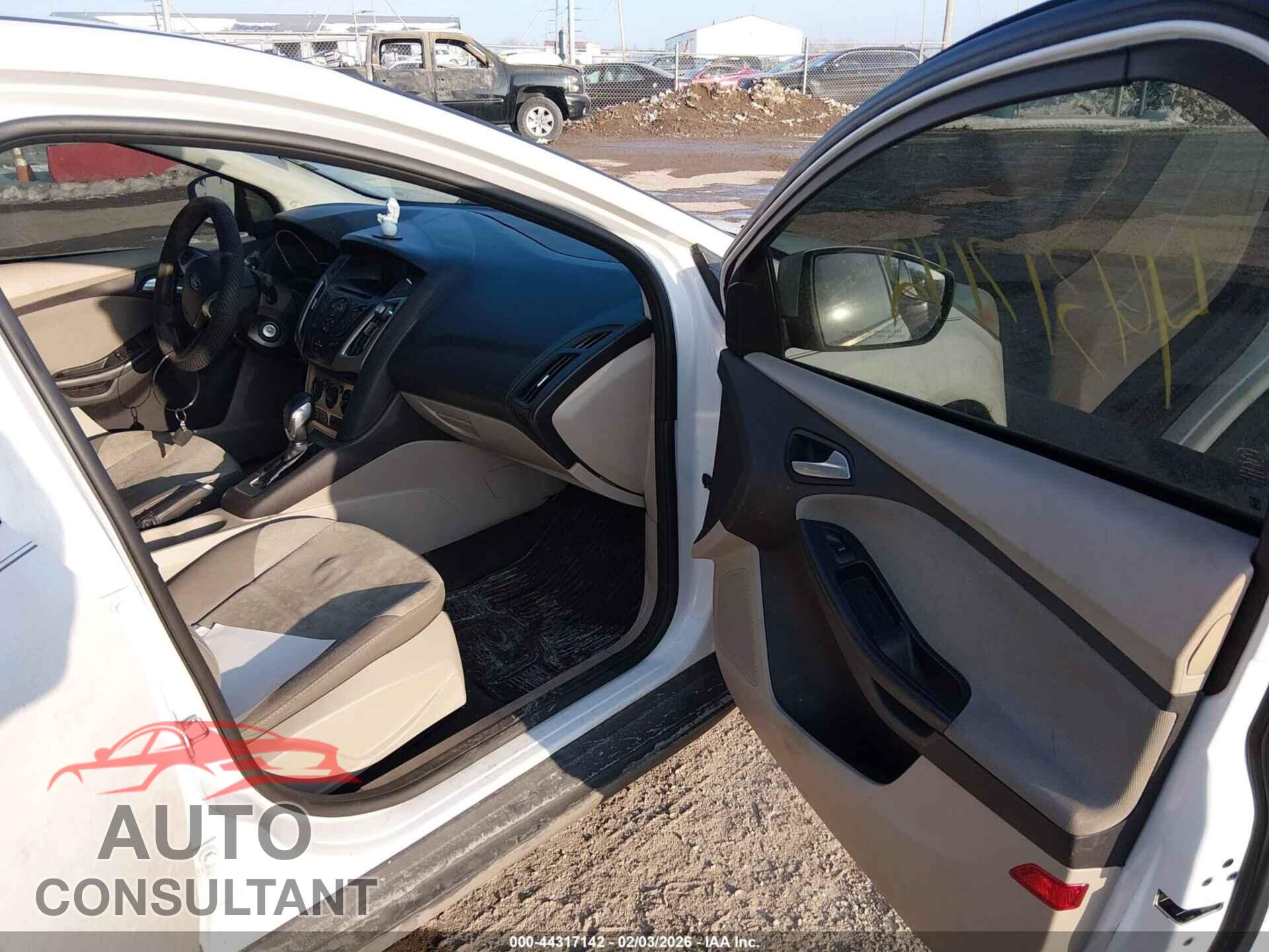FORD FOCUS 2013 - 1FADP3F29DL374074