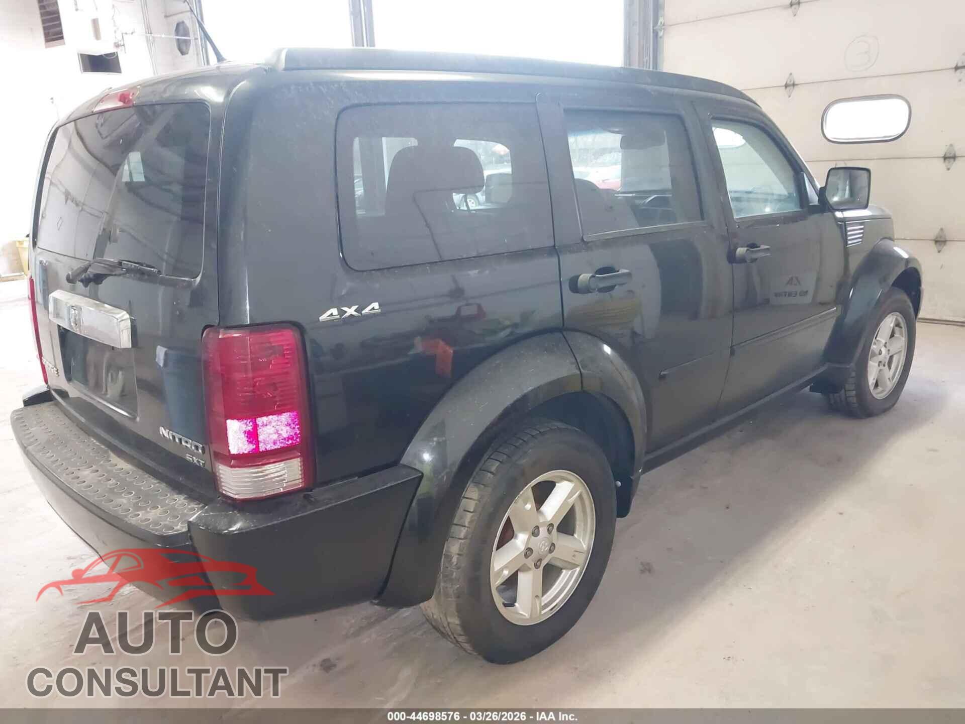 DODGE NITRO 2011 - 1D4PU5GK2BW553713