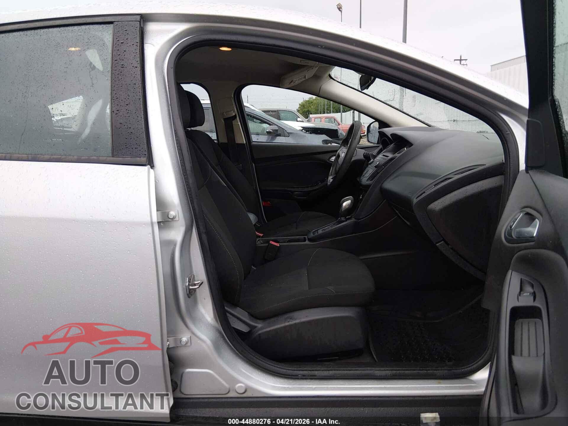 FORD FOCUS 2016 - 1FADP3K25GL357055