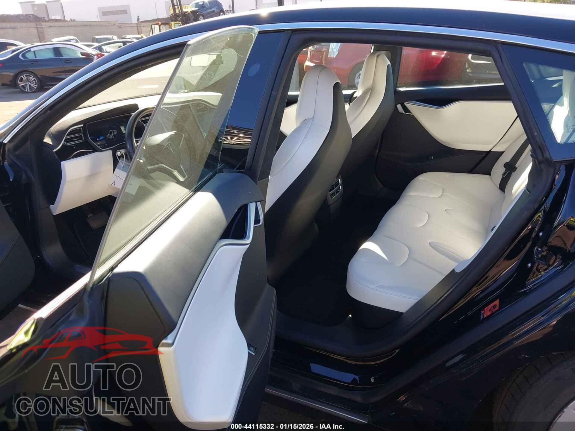 TESLA MODEL S 2017 - 5YJSA1E2XHF193387