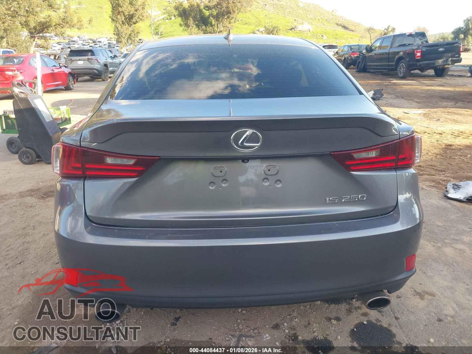LEXUS IS 250 2015 - JTHBF1D20F5054529