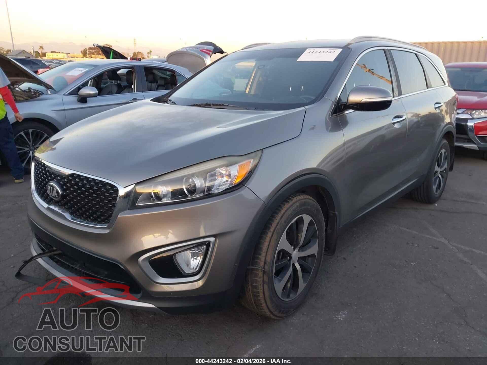 KIA SORENTO 2017 - 5XYPH4A53HG308228