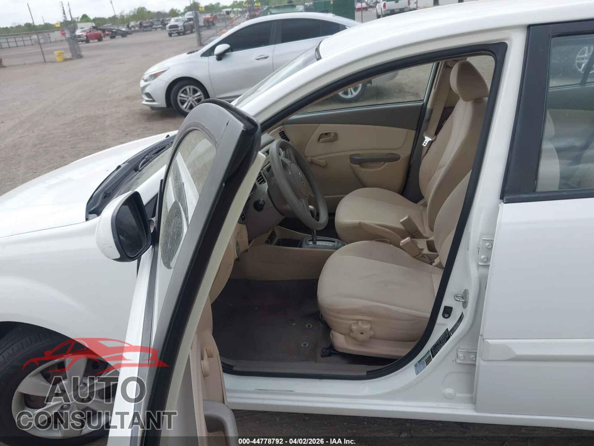 KIA RIO 2011 - KNADH4A33B6918333